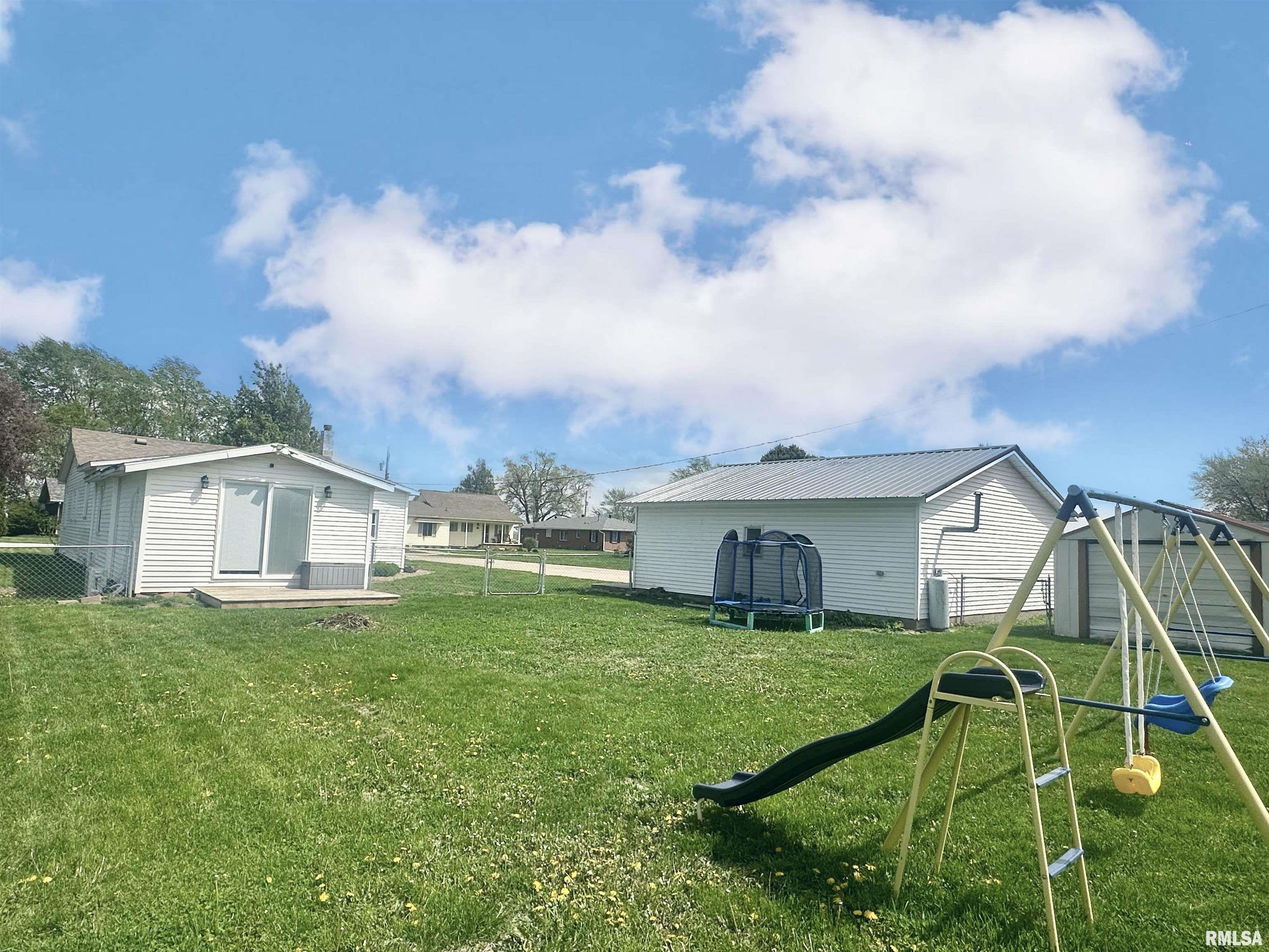 307 S Postlewaite Street, Alexis, Illinois image 4
