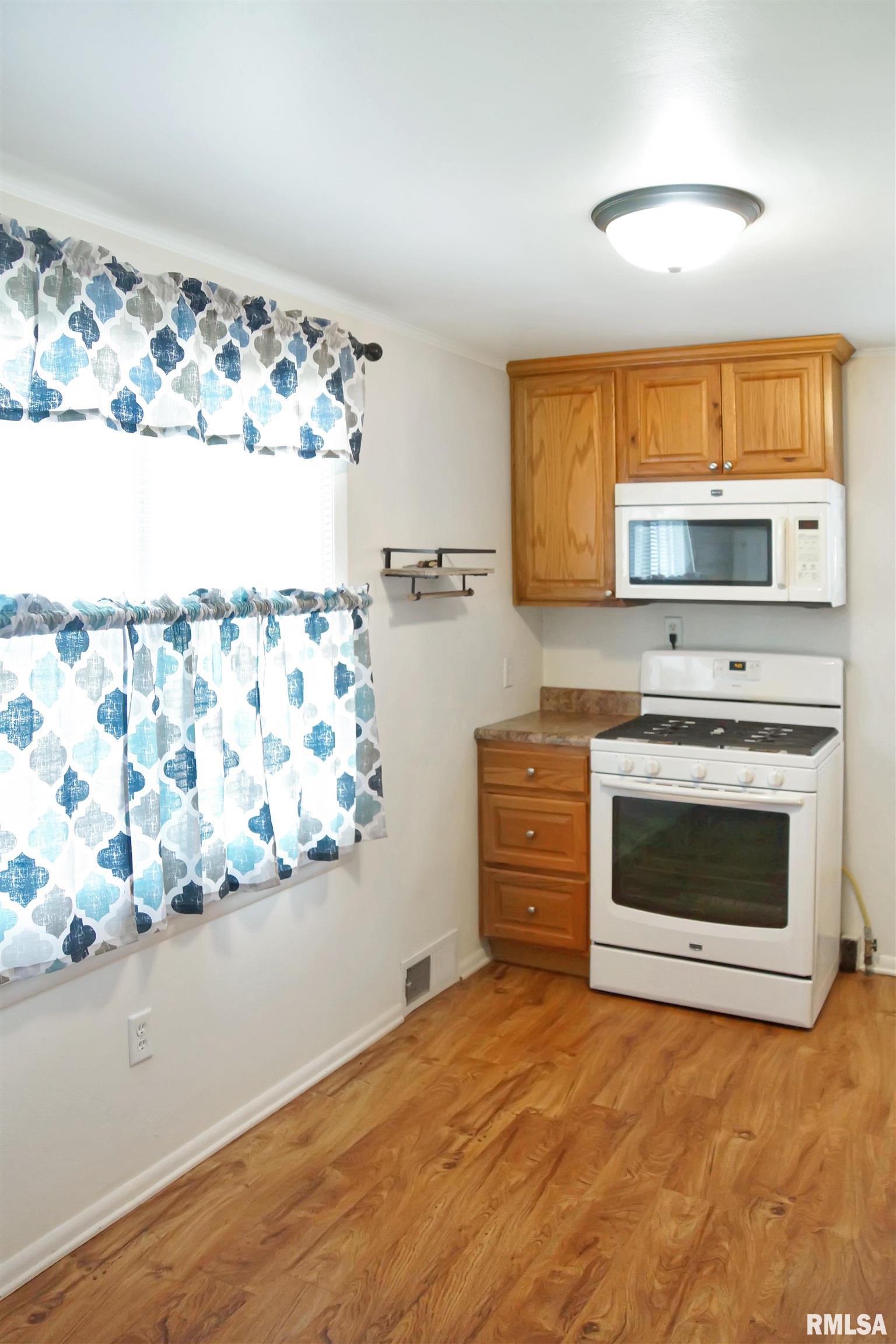110 S Tremont Avenue, Princeville, Illinois image 9