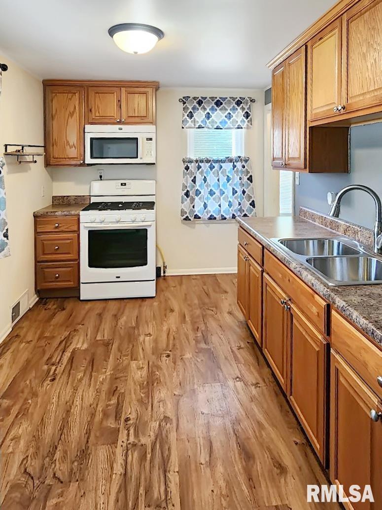 110 S Tremont Avenue, Princeville, Illinois image 8