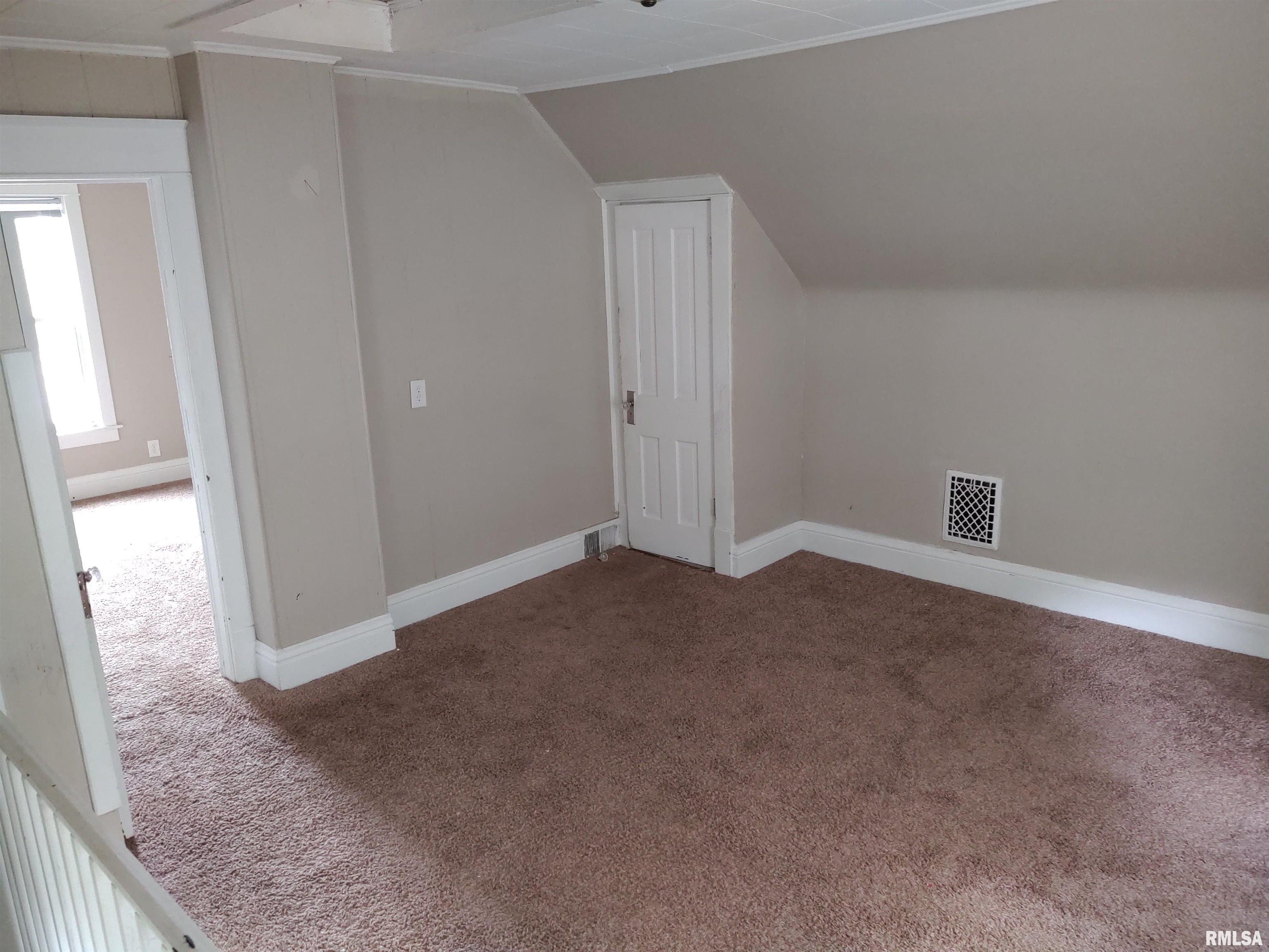 442 41st Street, Moline, Illinois image 8