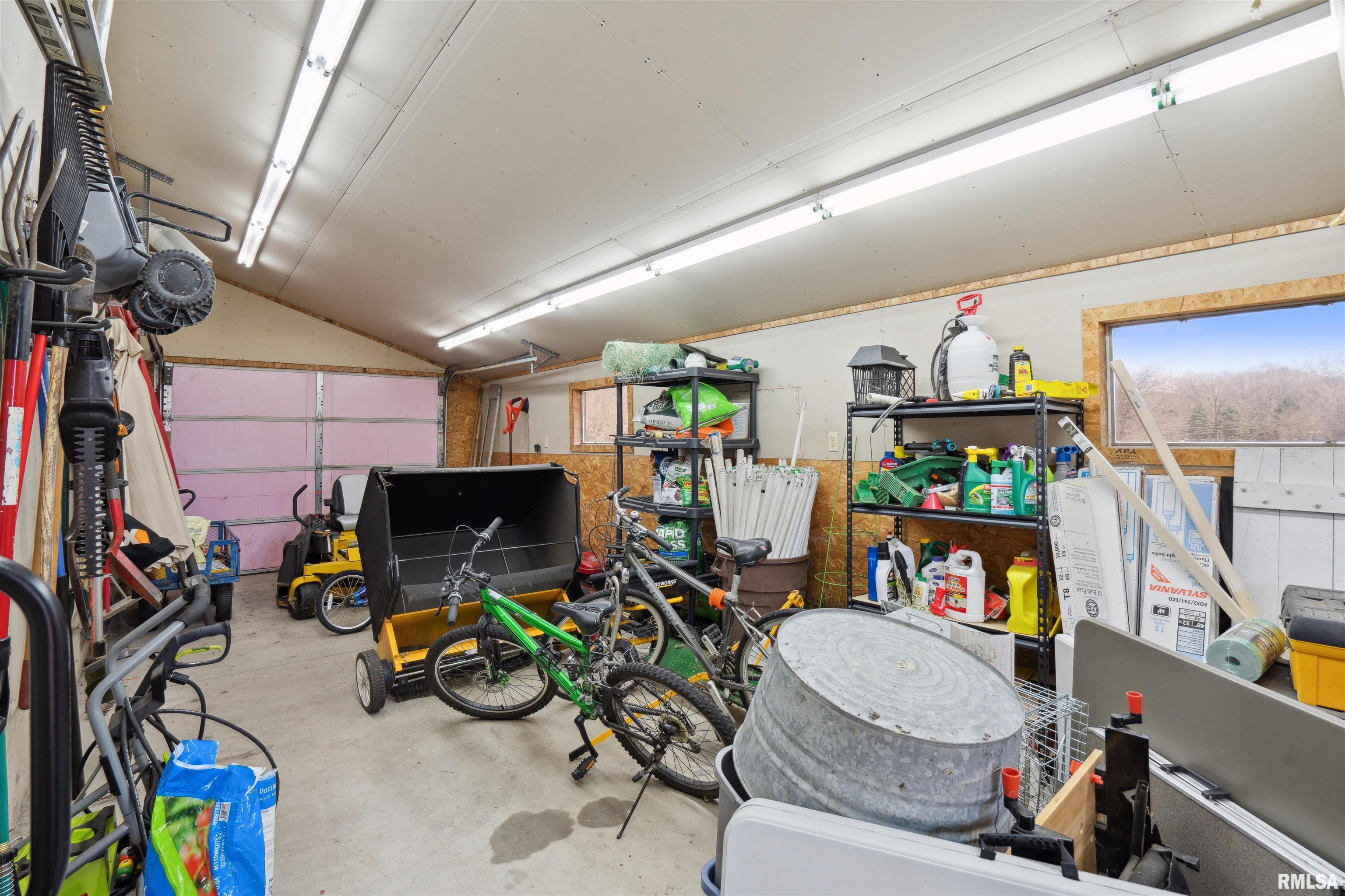 680 Marion Road North, Central City, Iowa image 20