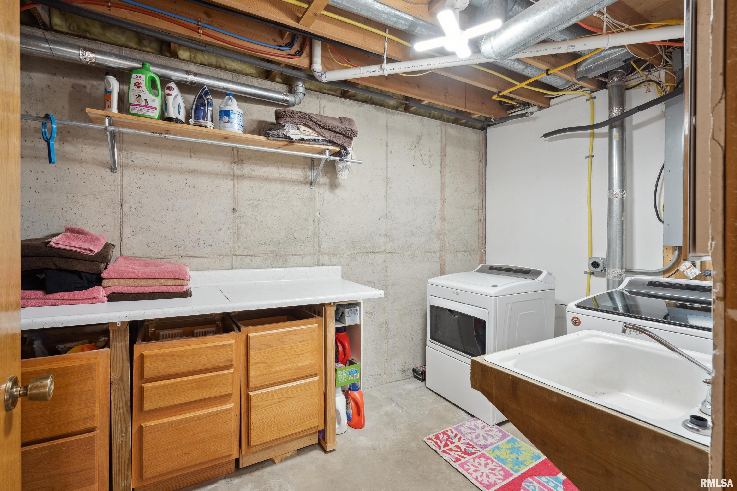 680 Marion Road North, Central City, Iowa image 31