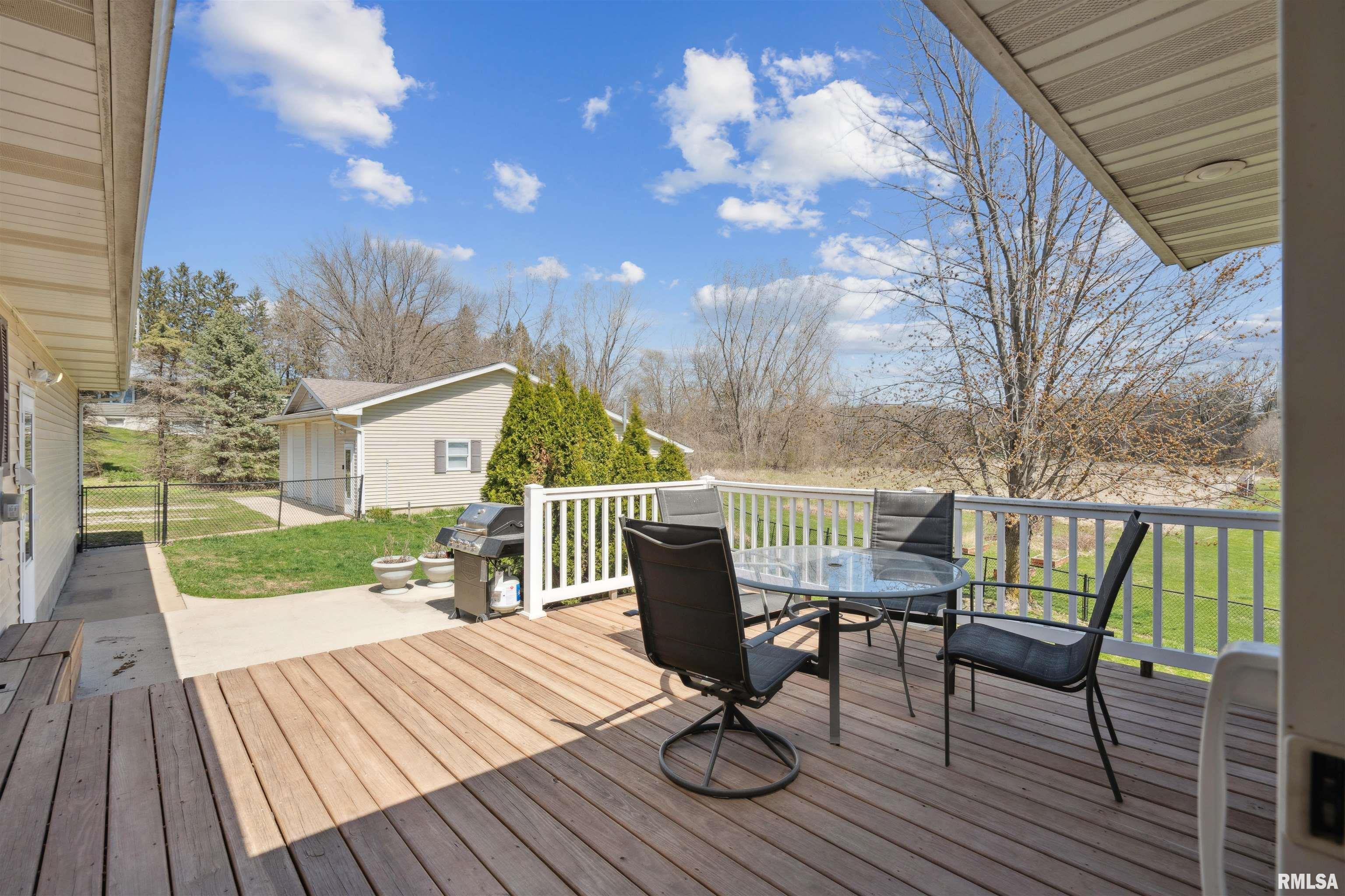 680 Marion Road North, Central City, Iowa image 17