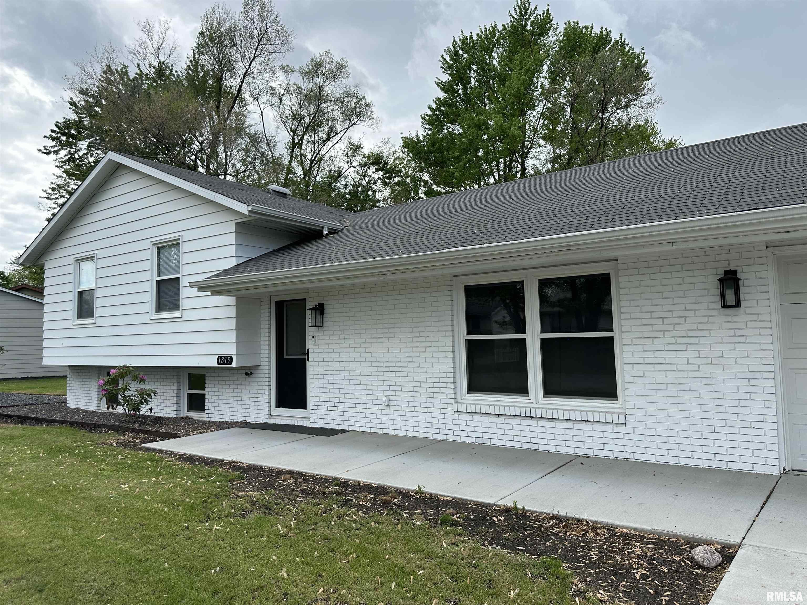 1815 Stonehenge Road, Springfield, Illinois image 7