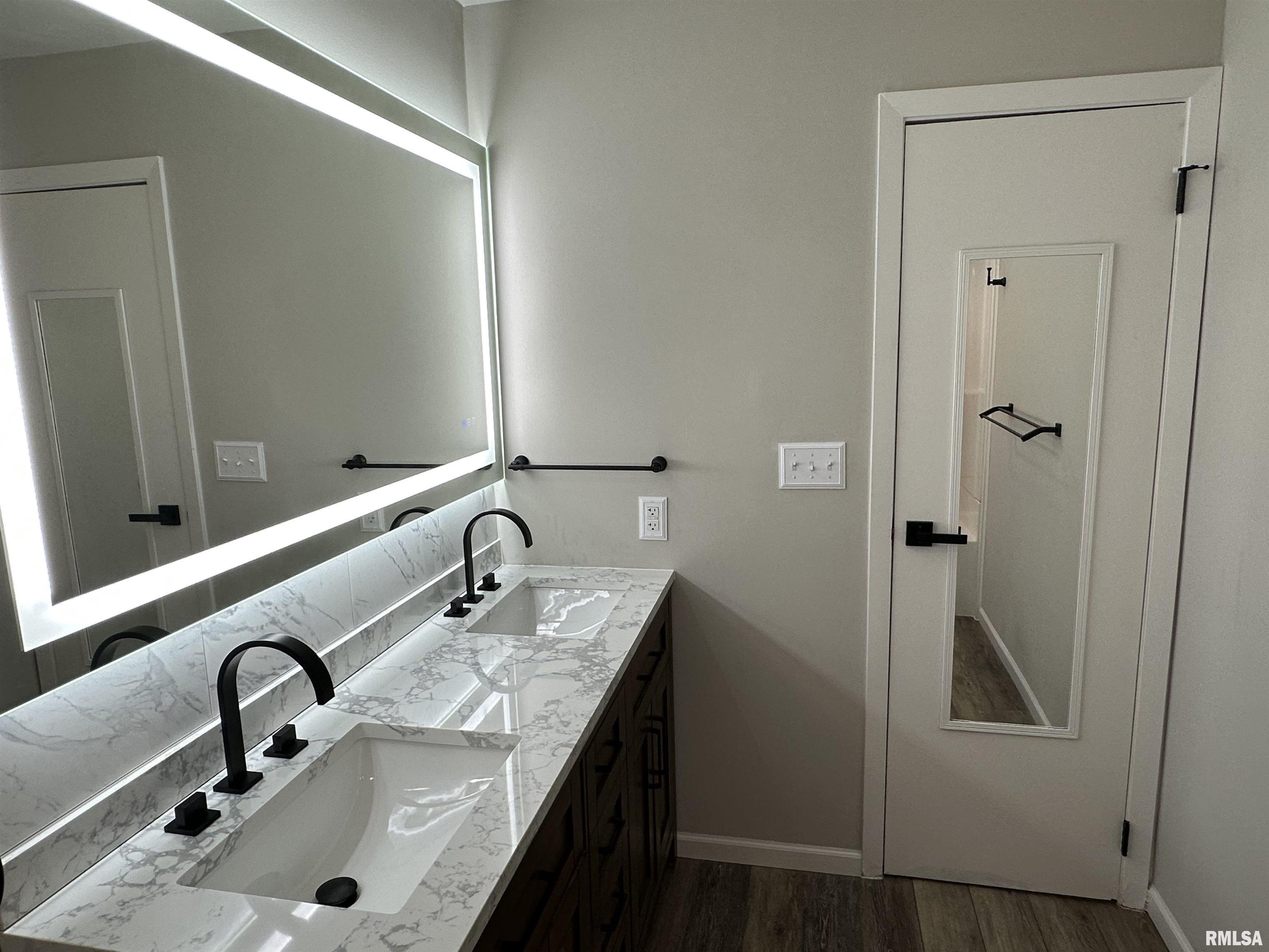 1815 Stonehenge Road, Springfield, Illinois image 23