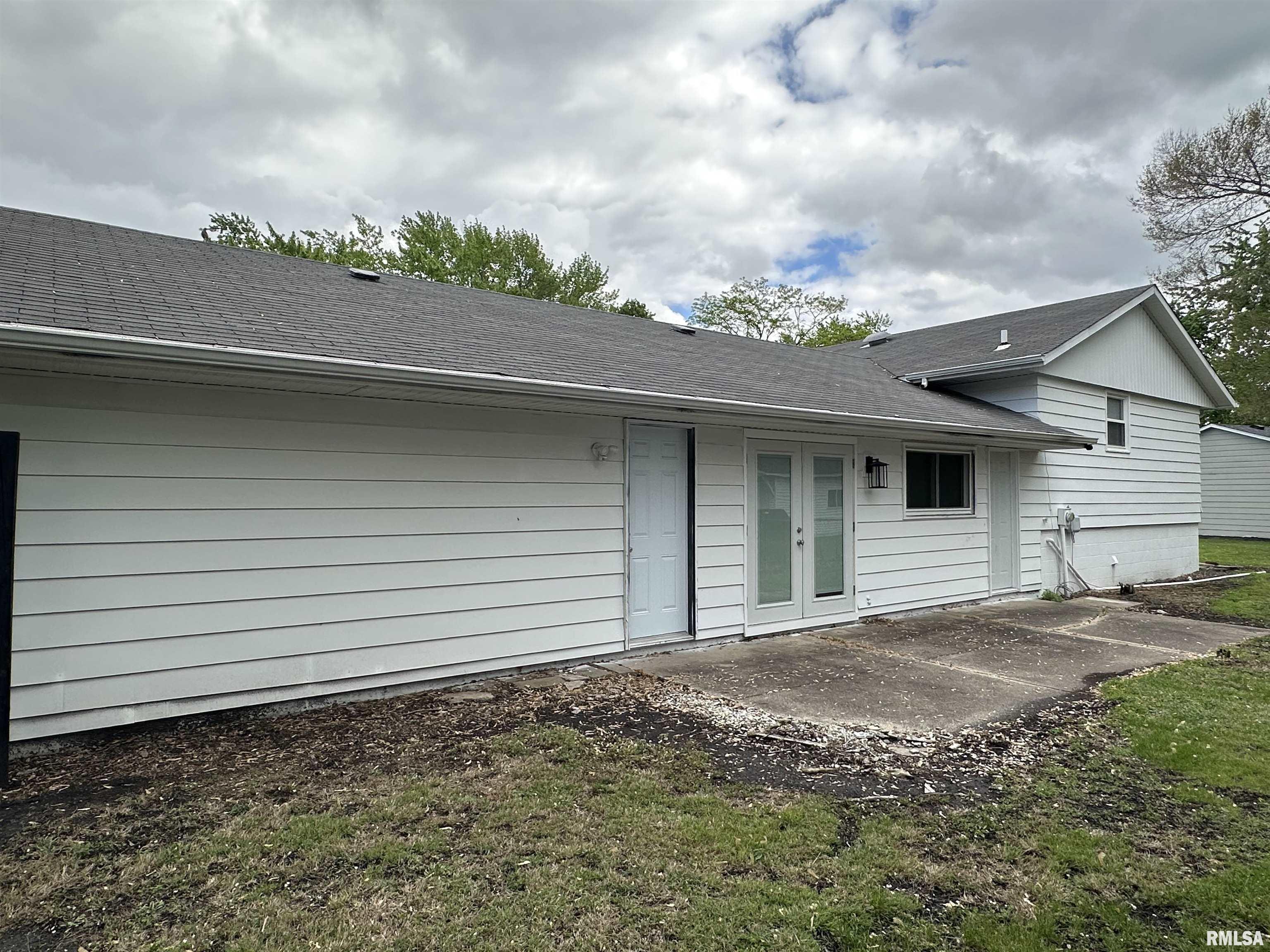1815 Stonehenge Road, Springfield, Illinois image 6