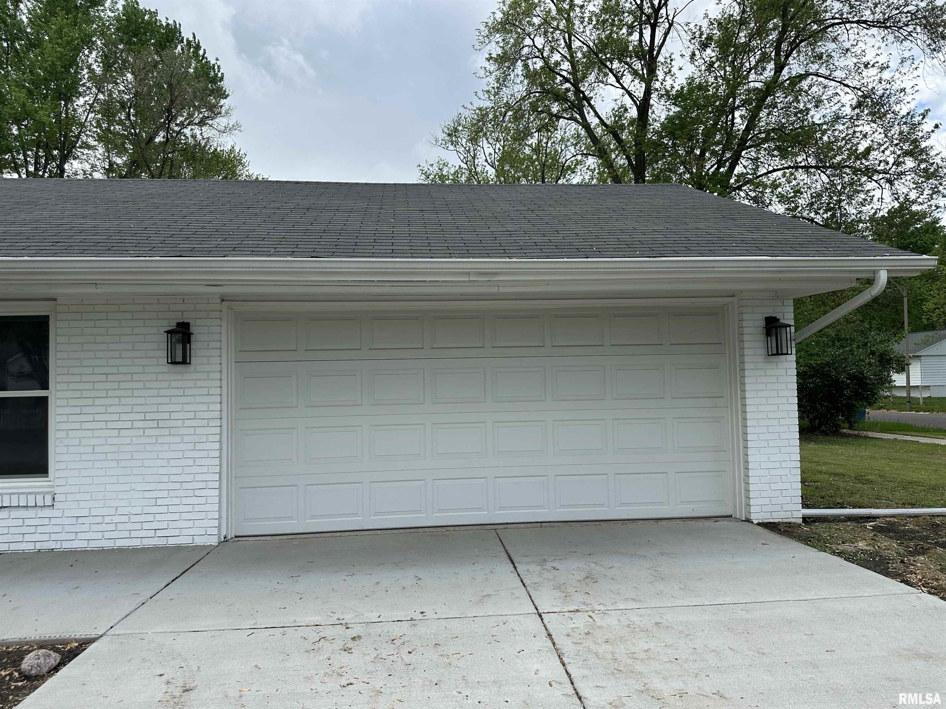 1815 Stonehenge Road, Springfield, Illinois image 8