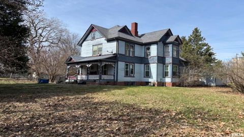 Homes For Sale - 113 E Charles Street<br/> Sangamon County, Buffalo, IL 62515