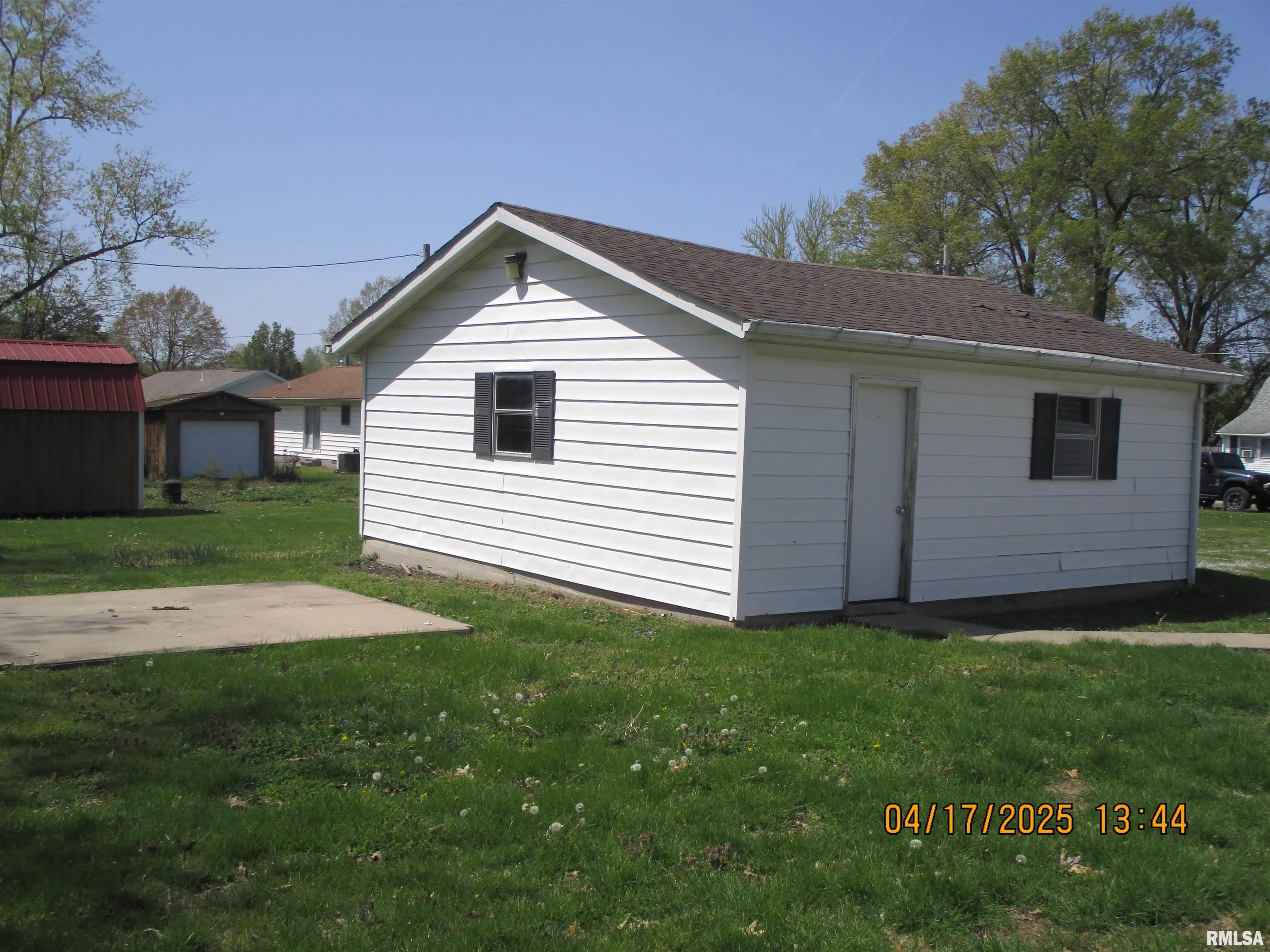 205 Texas Street, Carterville, Illinois image 17