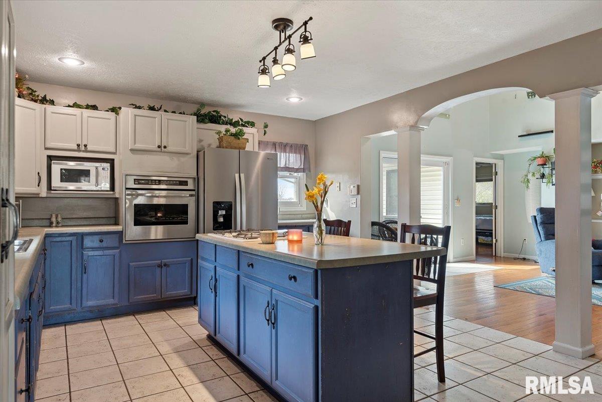 3400 Ginger Creek Drive, Springfield, Illinois image 12