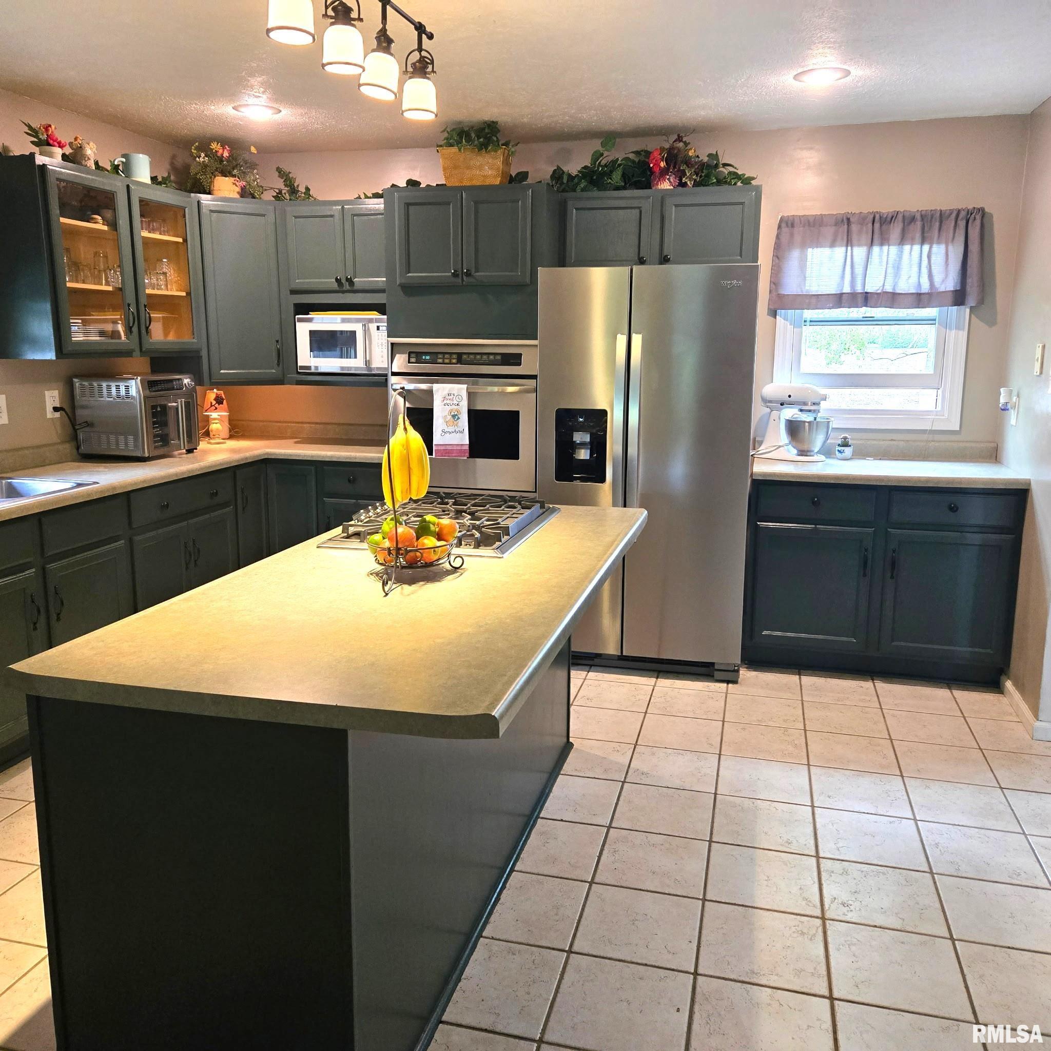 3400 Ginger Creek Drive, Springfield, Illinois image 13