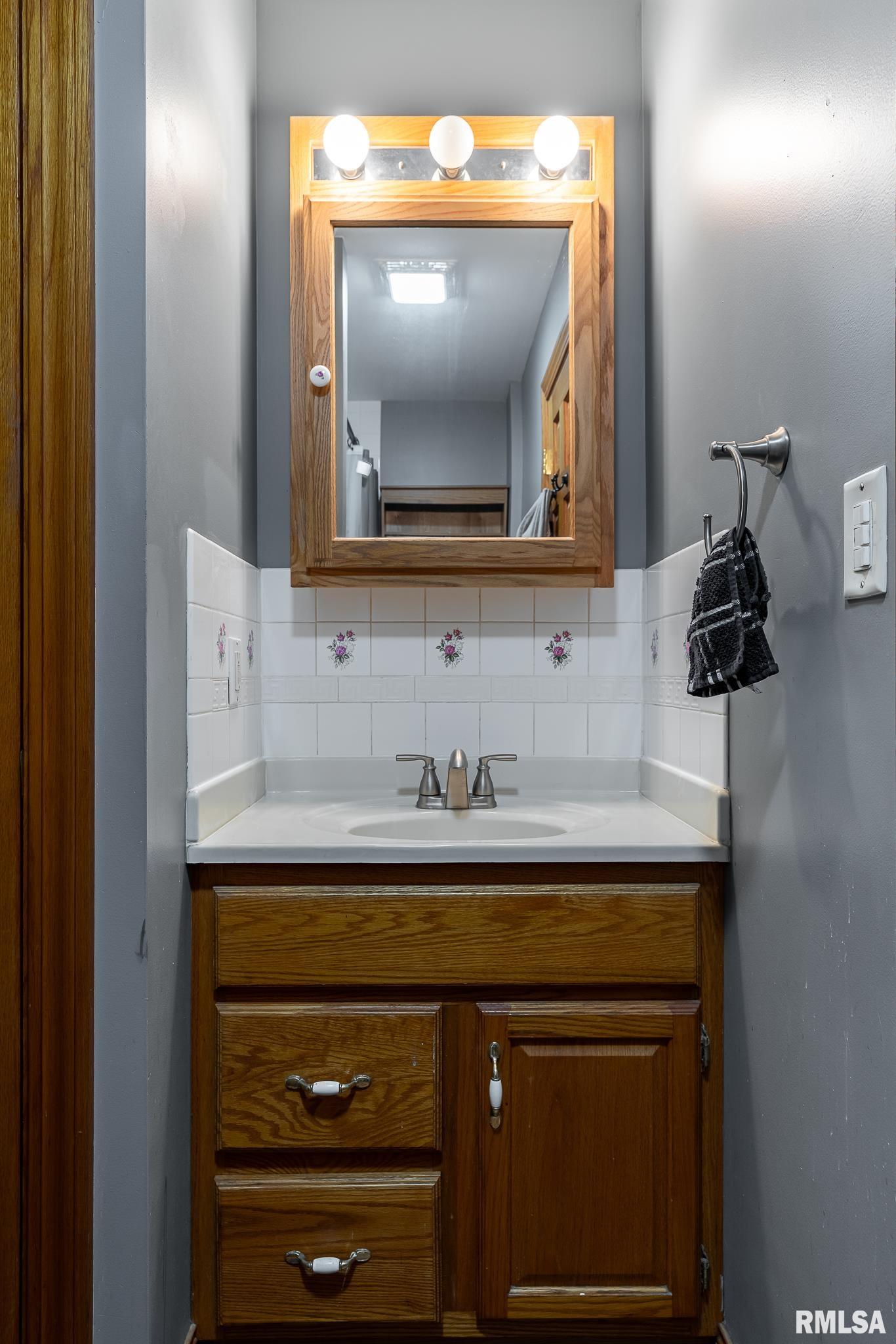 1622 W 37th Street, Davenport, Iowa image 11