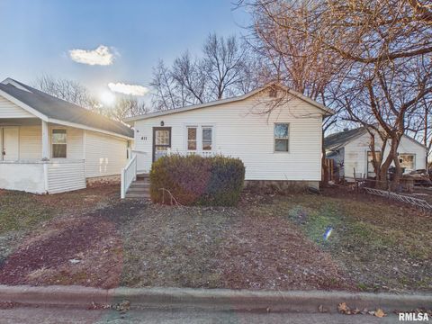 Homes For Sale - 411 N Madison Street<br/> Logan County, Lincoln, IL 62656