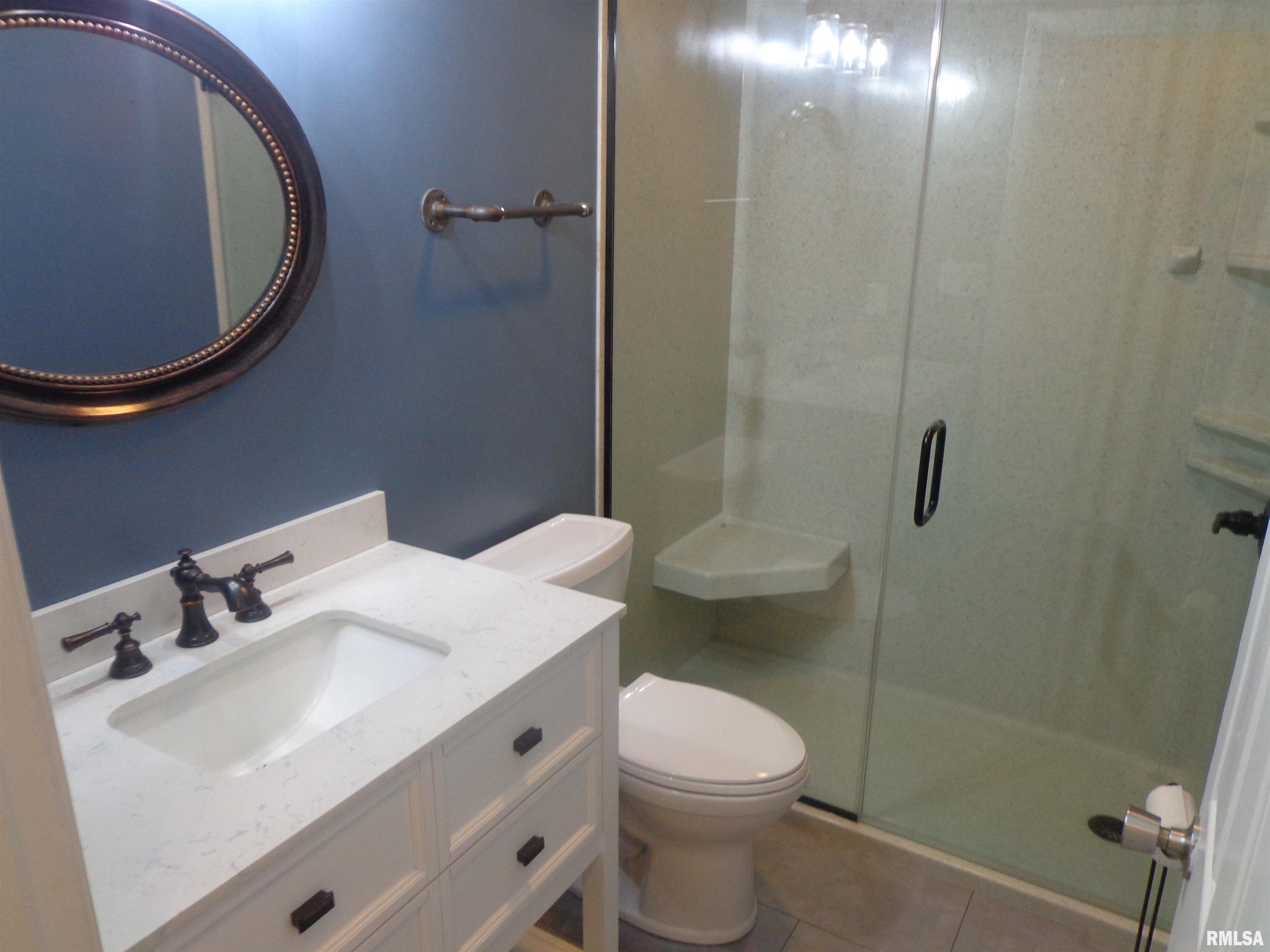 2228 N Sheridan Drive, Quincy, Illinois image 15