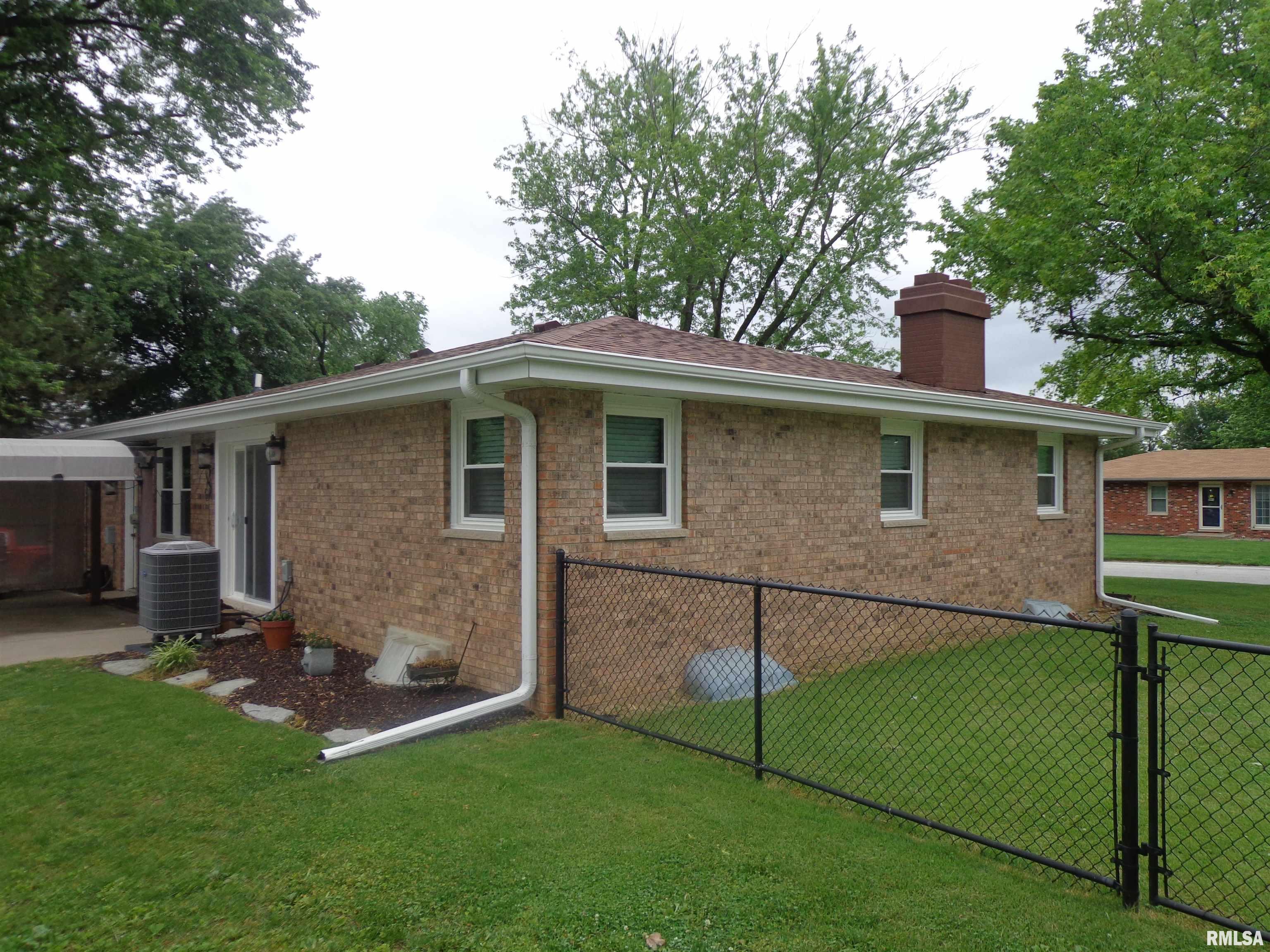2228 N Sheridan Drive, Quincy, Illinois image 3