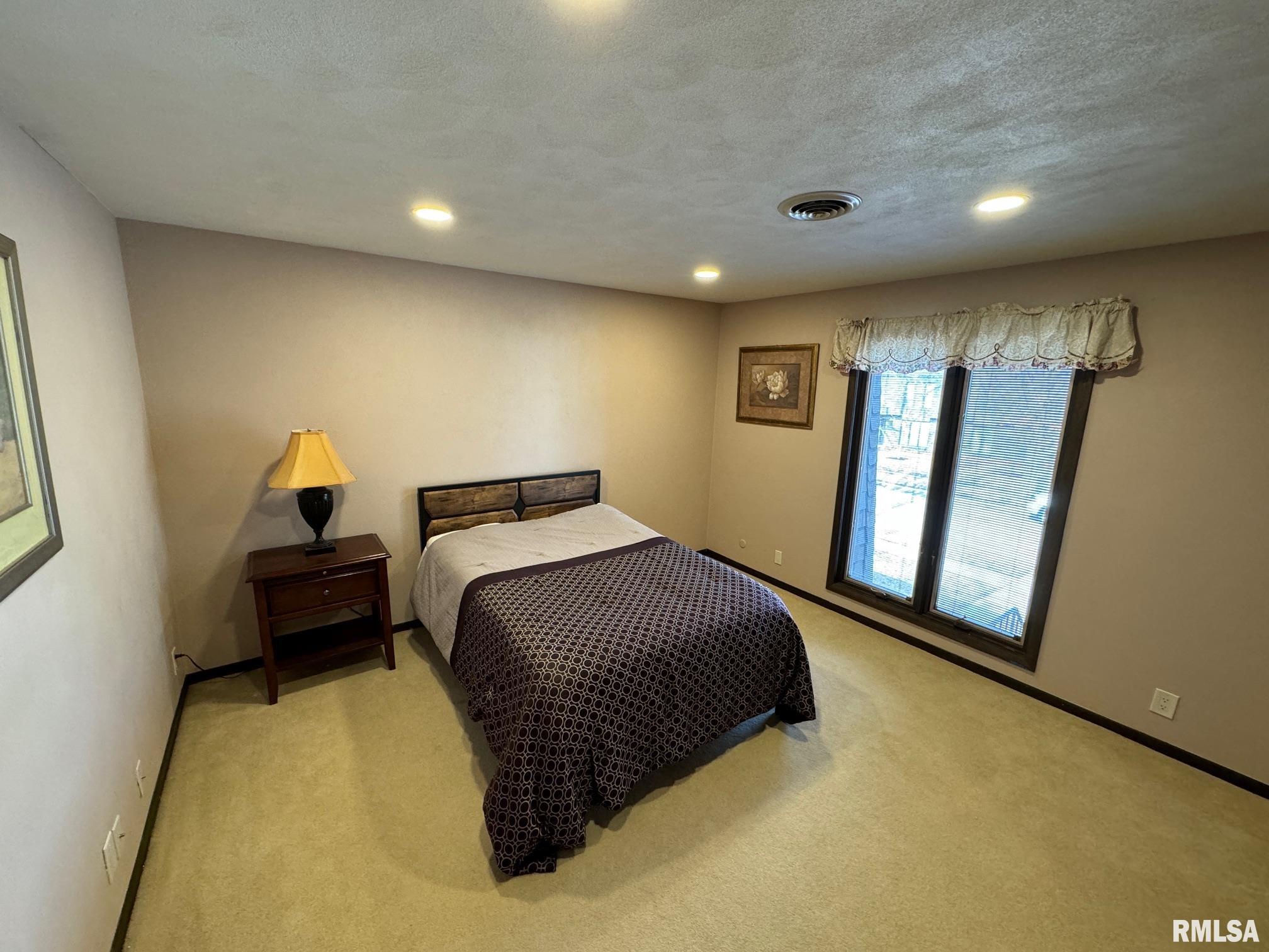 3388 37th Avenue #3, Moline, Illinois image 8