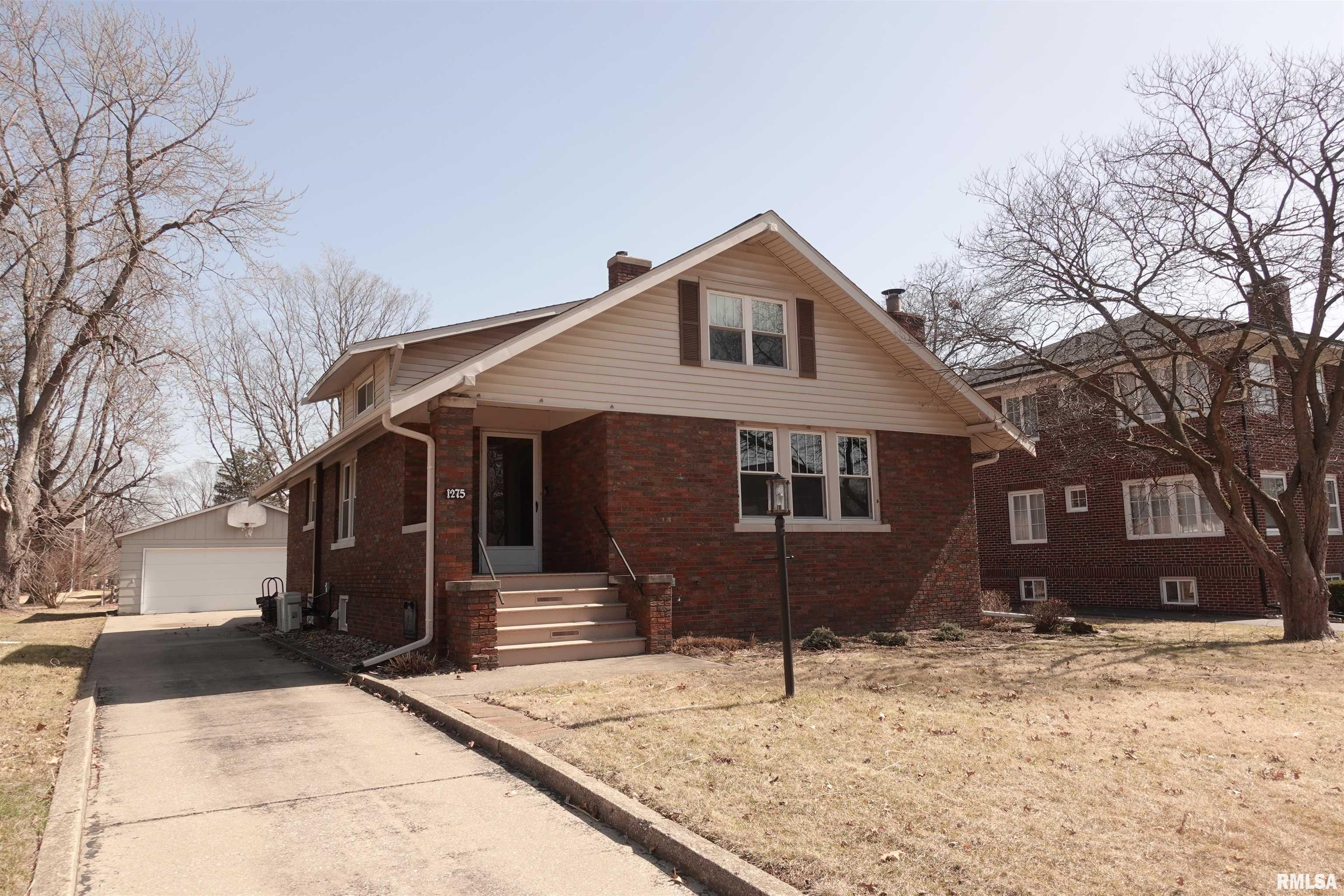 1275 N Prairie Street, Galesburg, Illinois image 1