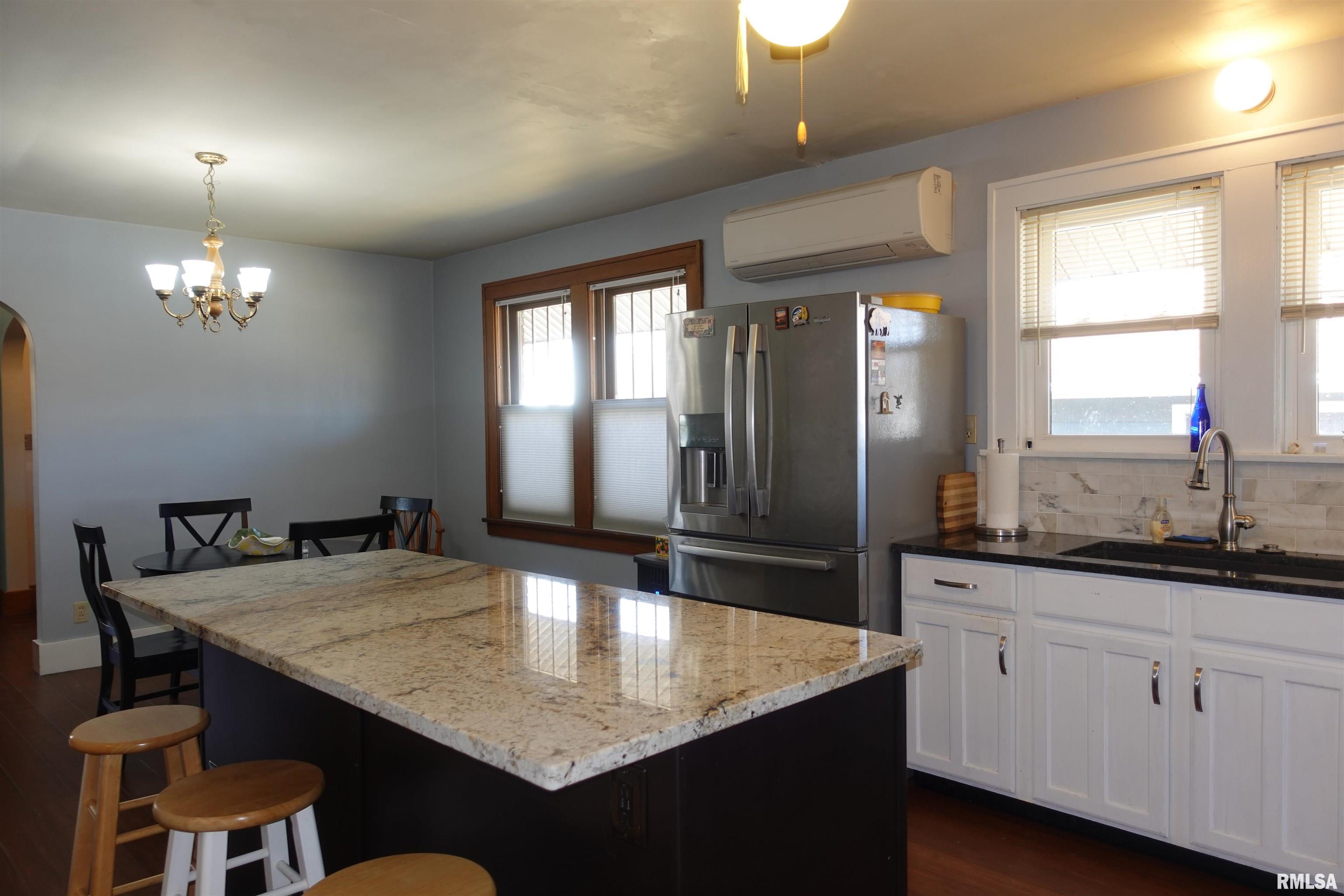 1275 N Prairie Street, Galesburg, Illinois image 18