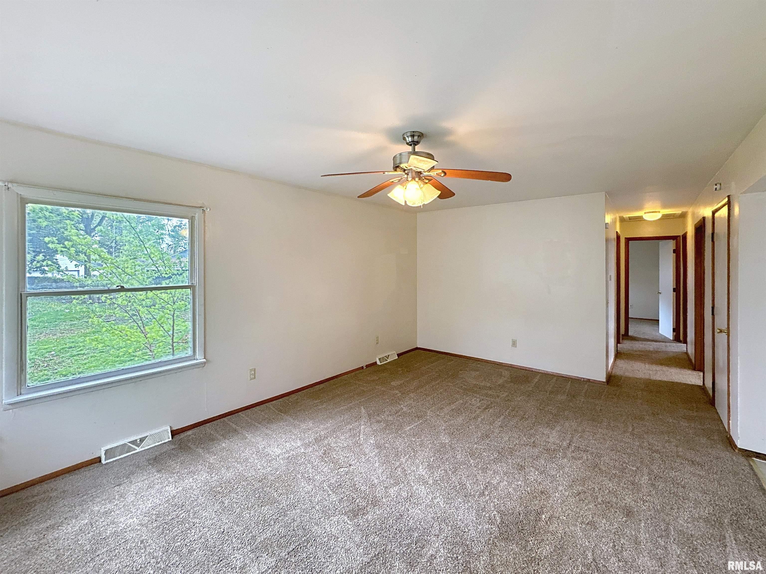 3924 6th Street, Rock Island, Illinois image 4