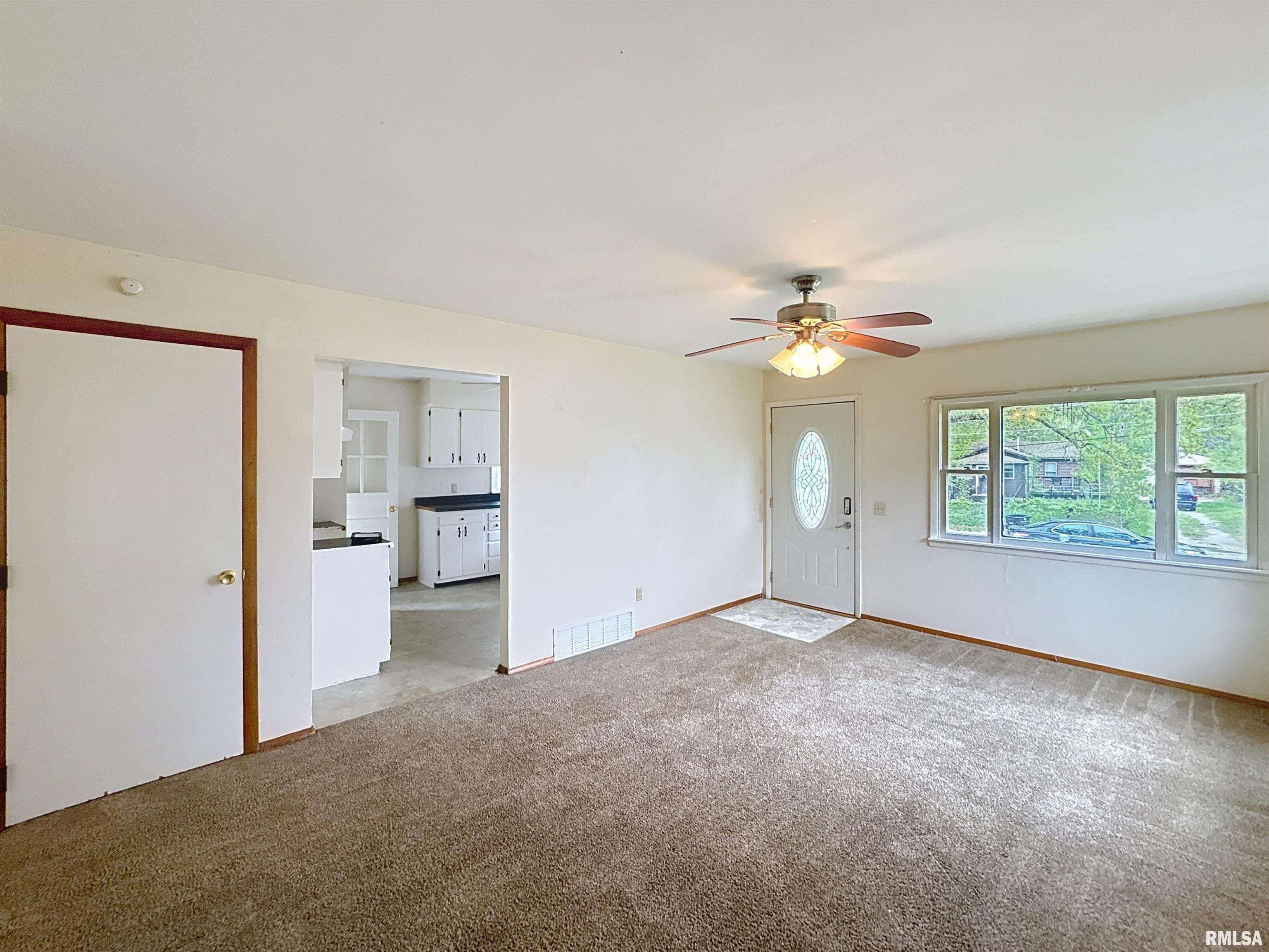 3924 6th Street, Rock Island, Illinois image 6