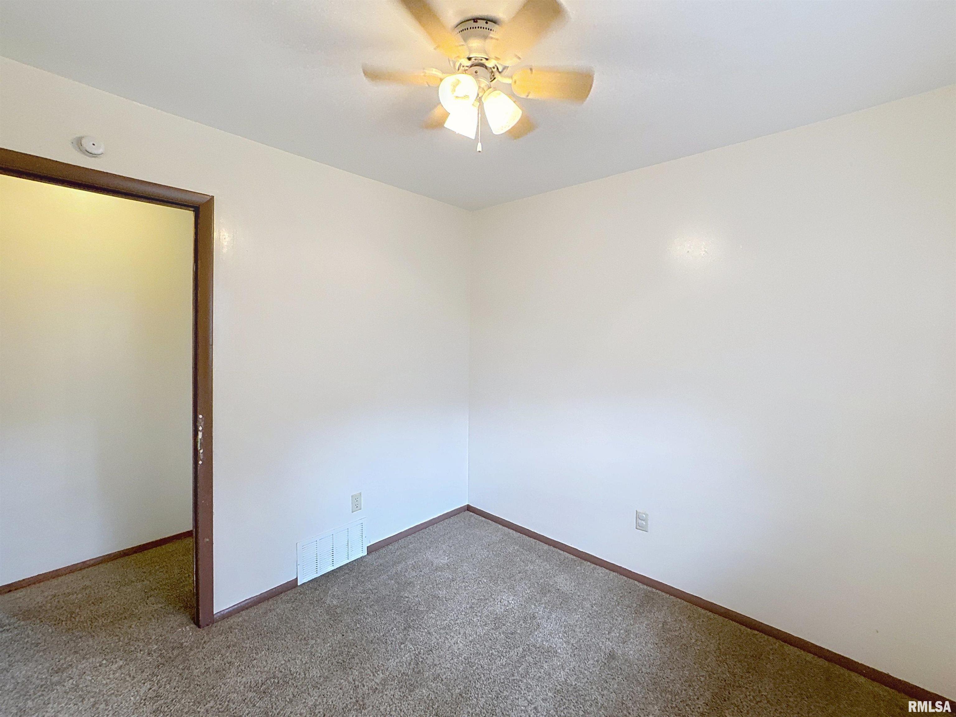 3924 6th Street, Rock Island, Illinois image 13