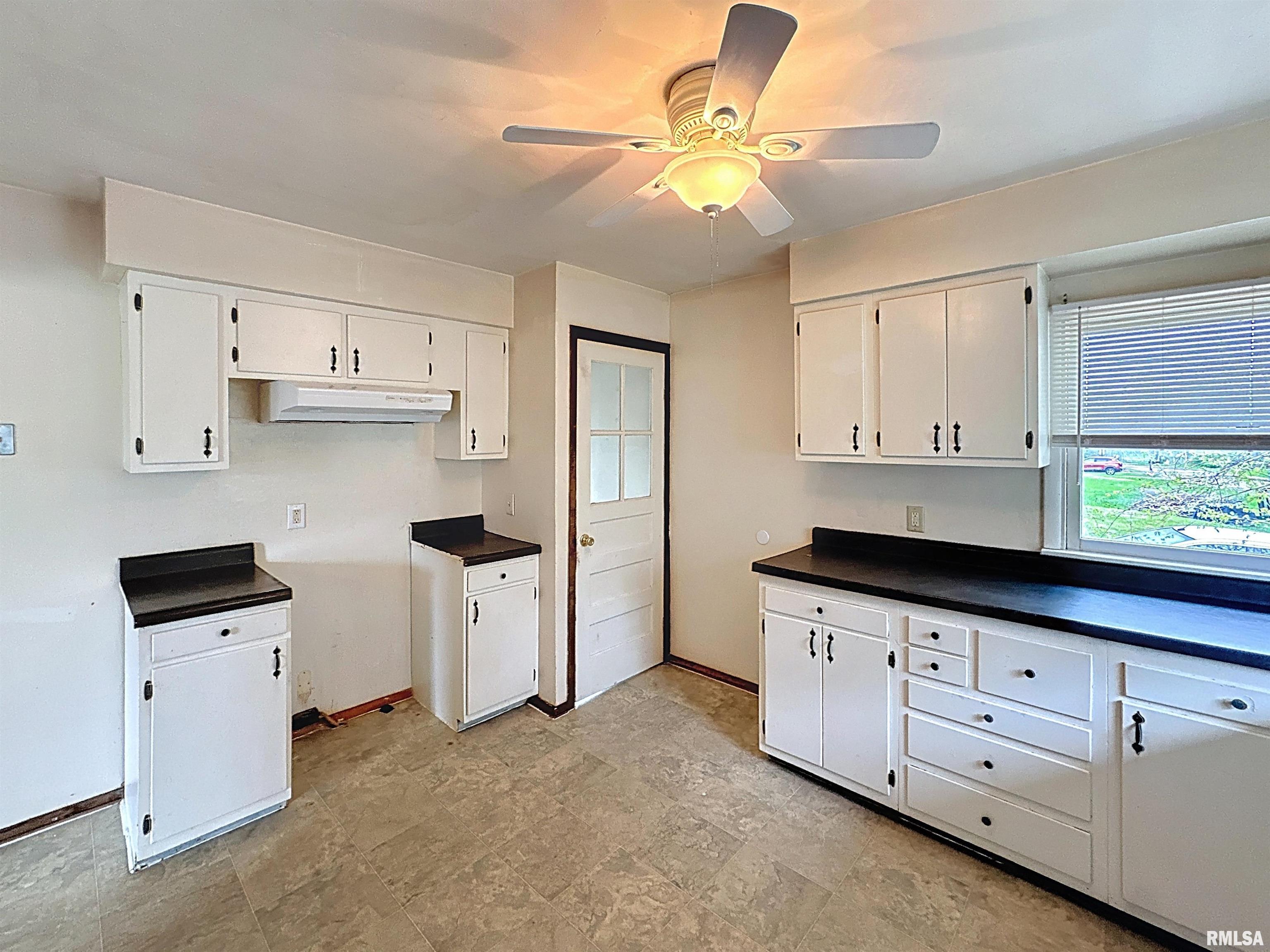 3924 6th Street, Rock Island, Illinois image 10
