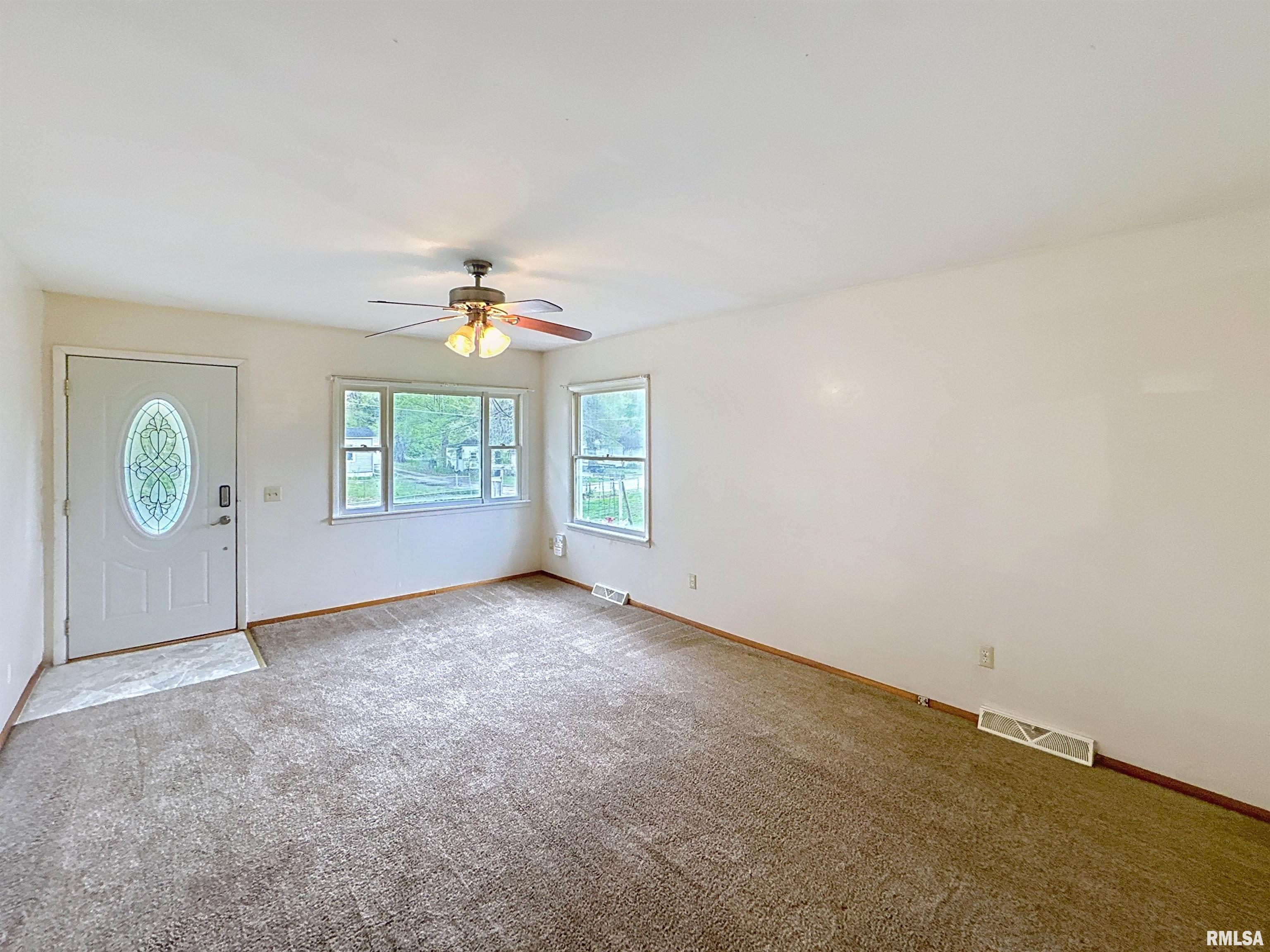 3924 6th Street, Rock Island, Illinois image 3