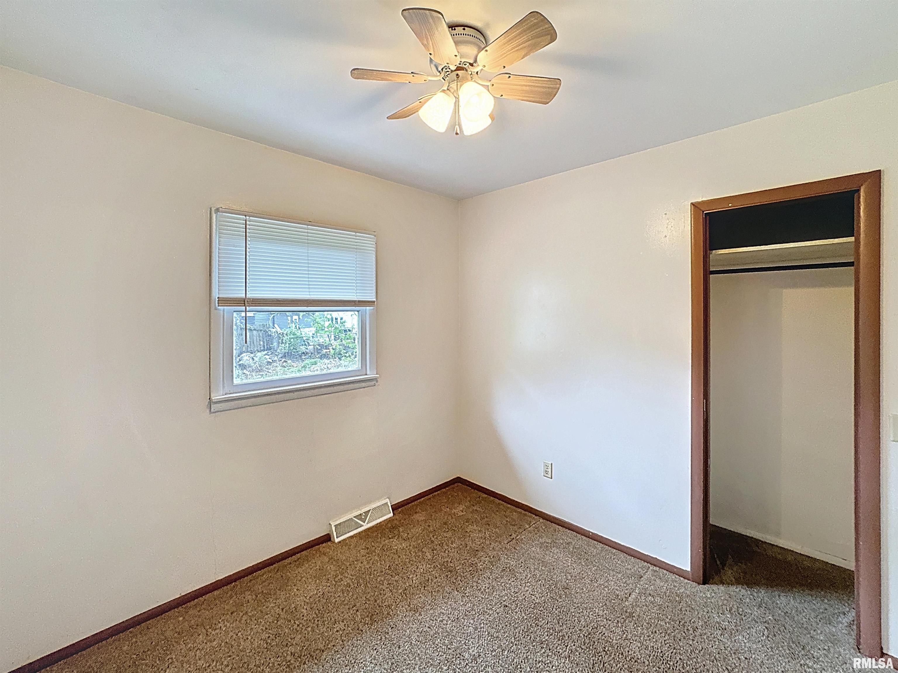 3924 6th Street, Rock Island, Illinois image 15