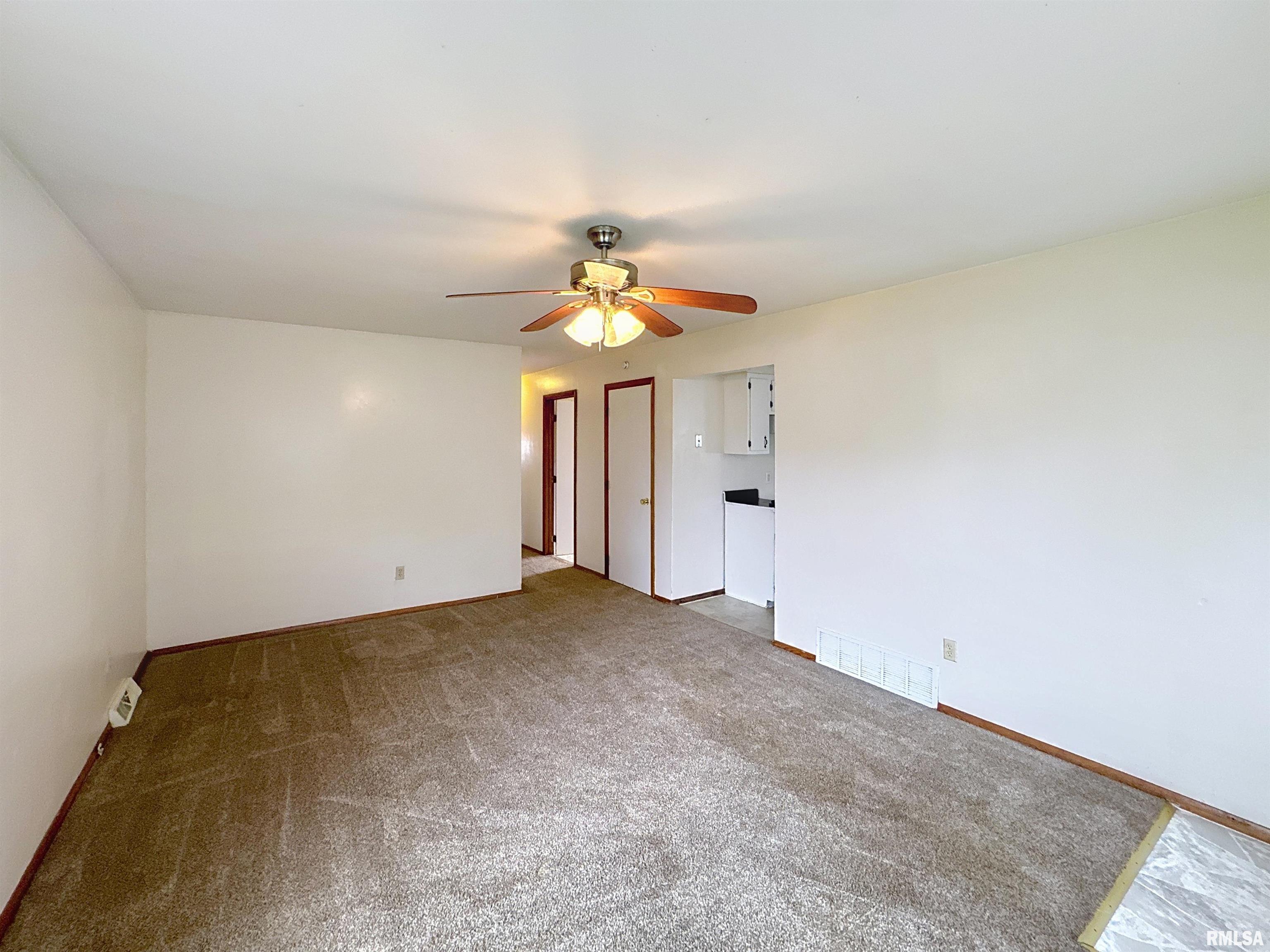 3924 6th Street, Rock Island, Illinois image 5