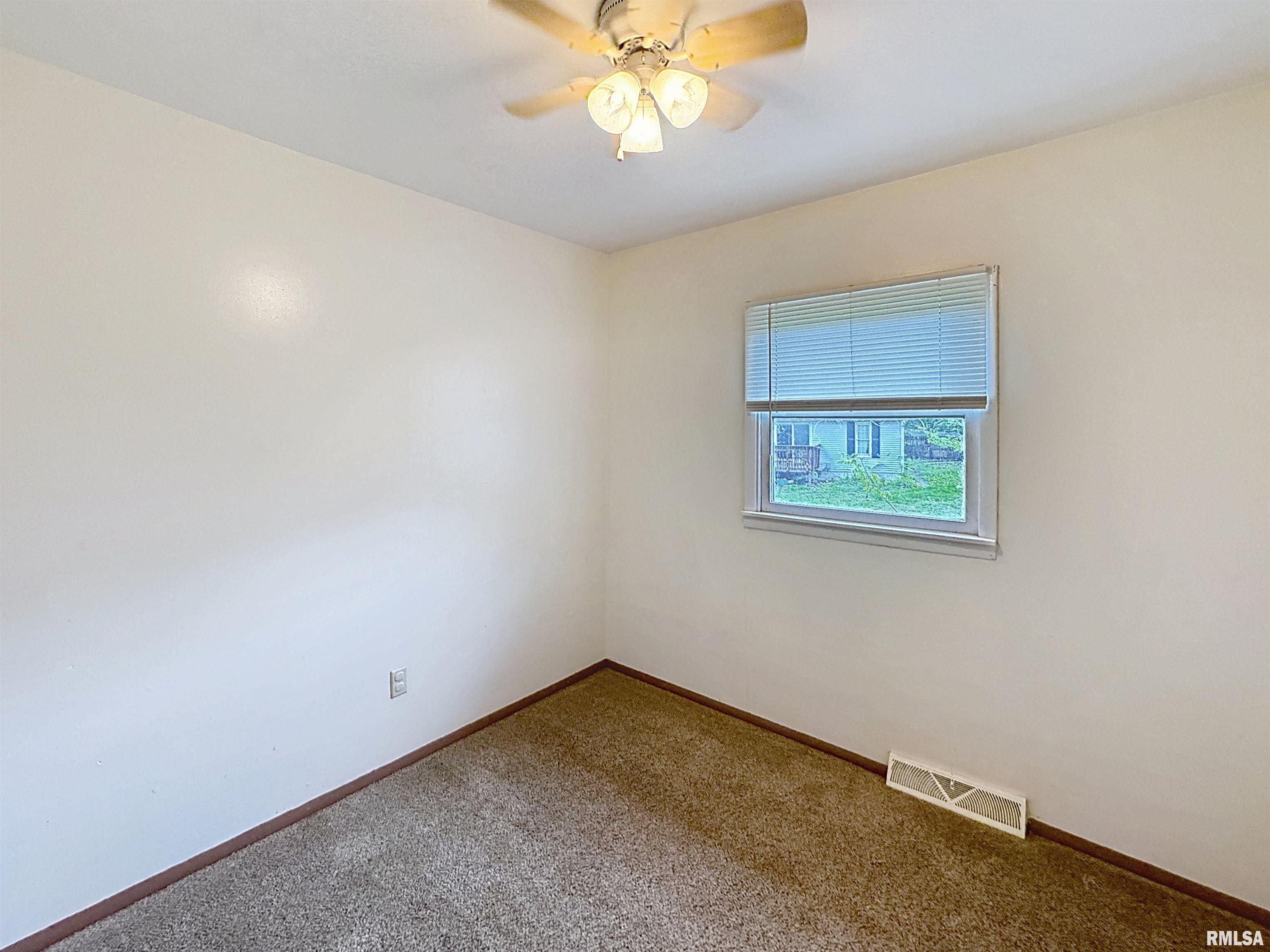 3924 6th Street, Rock Island, Illinois image 12