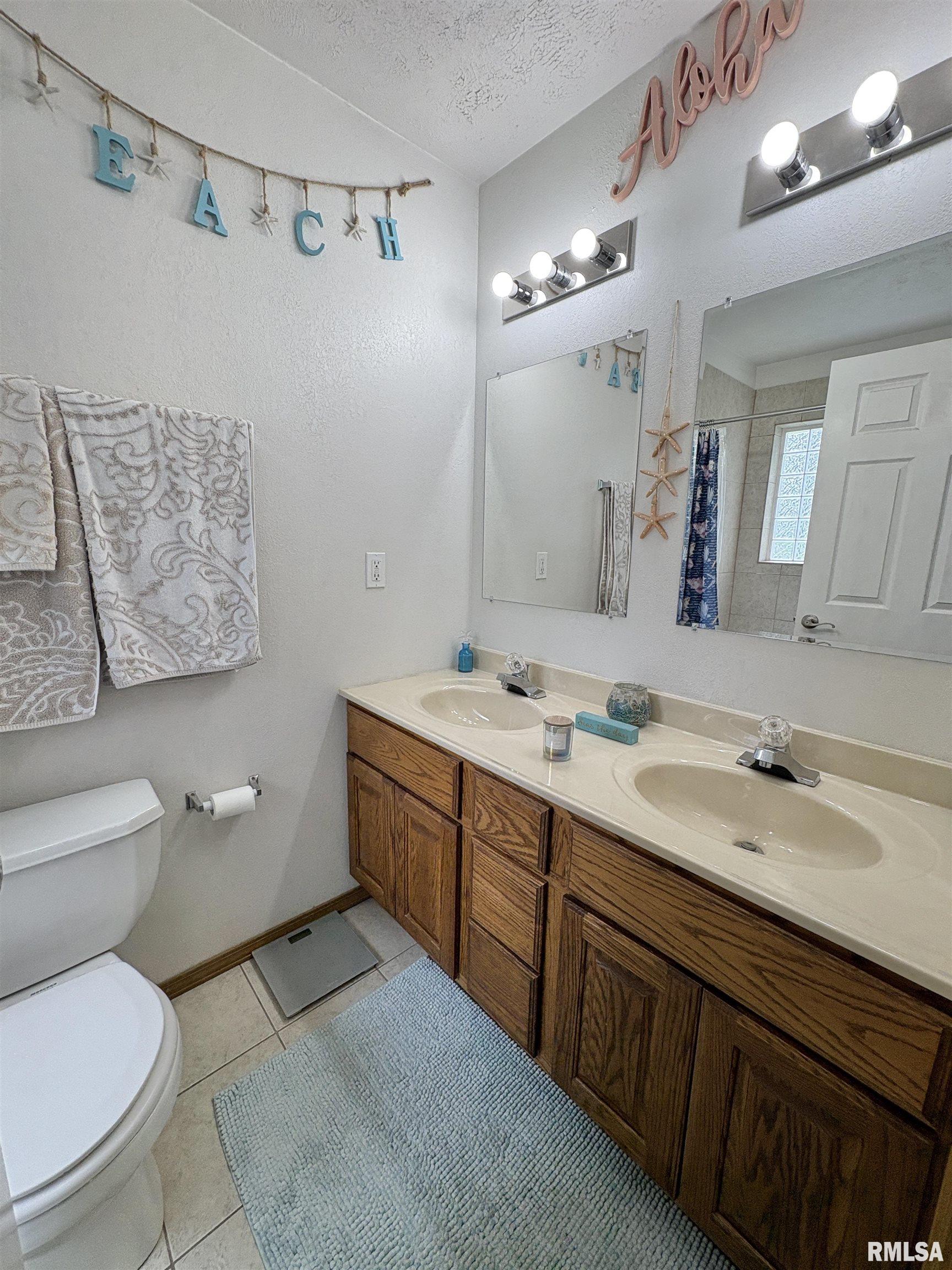 112 Townhouse Drive, Carterville, Illinois image 14