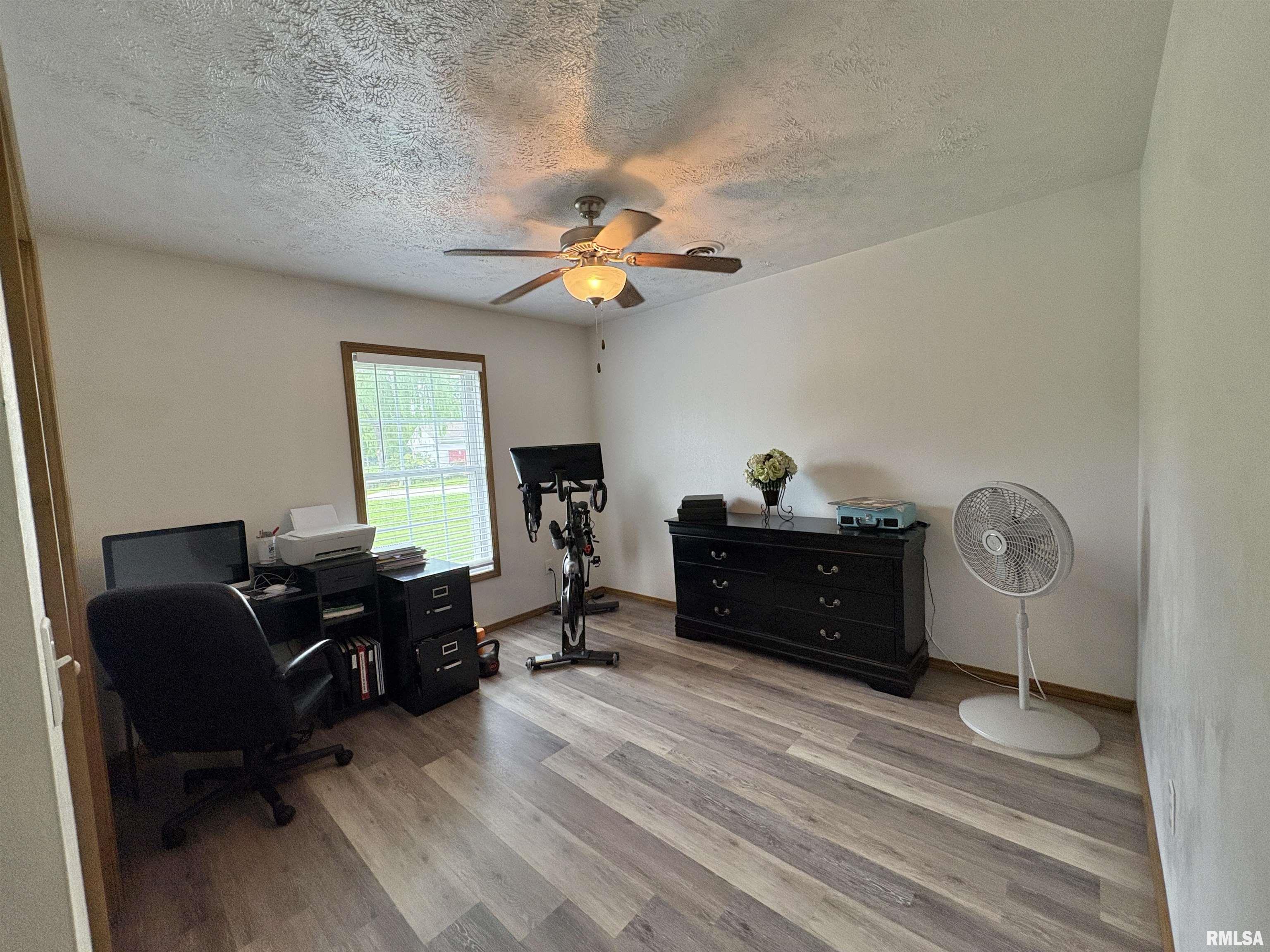 112 Townhouse Drive, Carterville, Illinois image 18