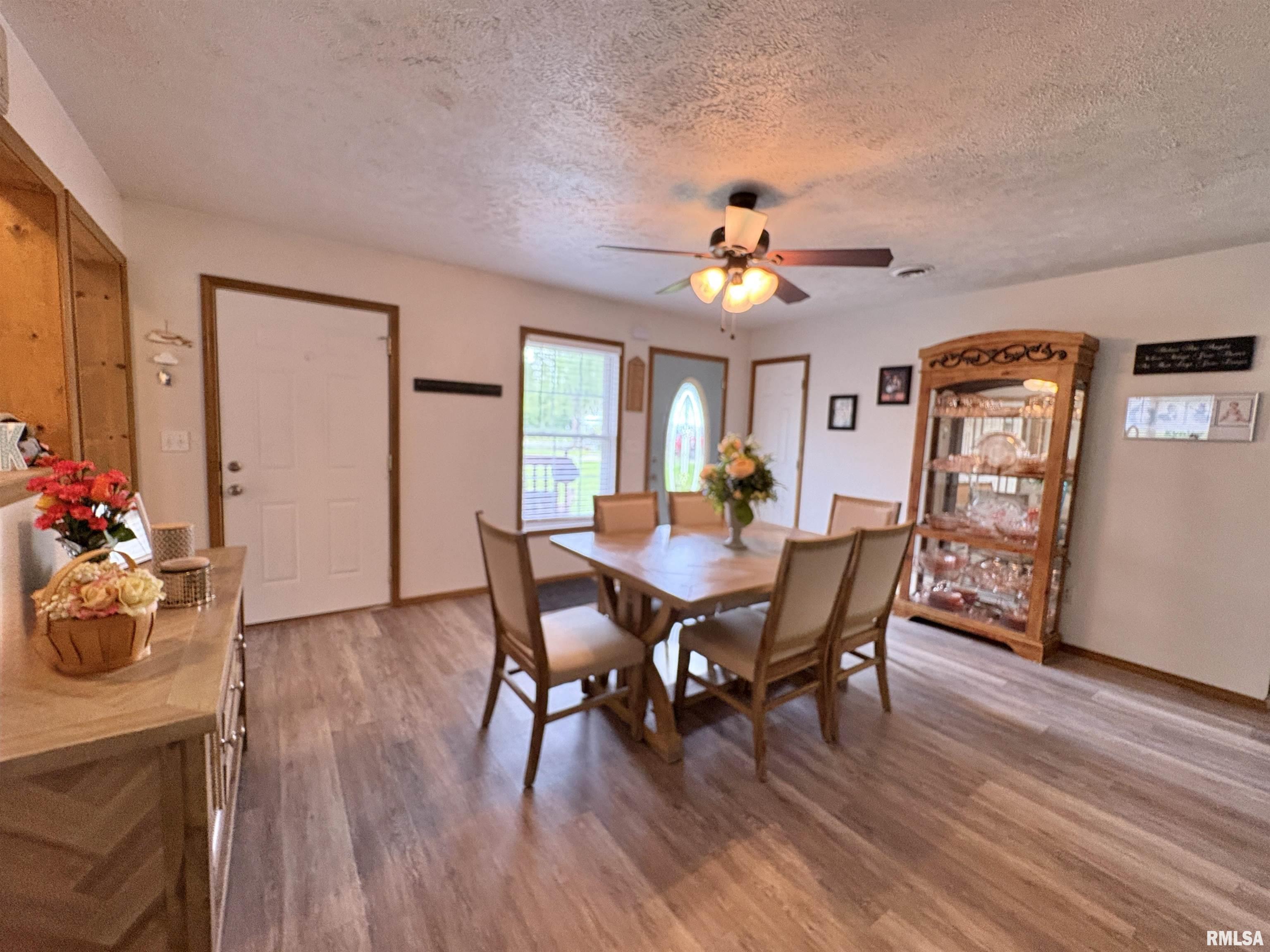 112 Townhouse Drive, Carterville, Illinois image 3