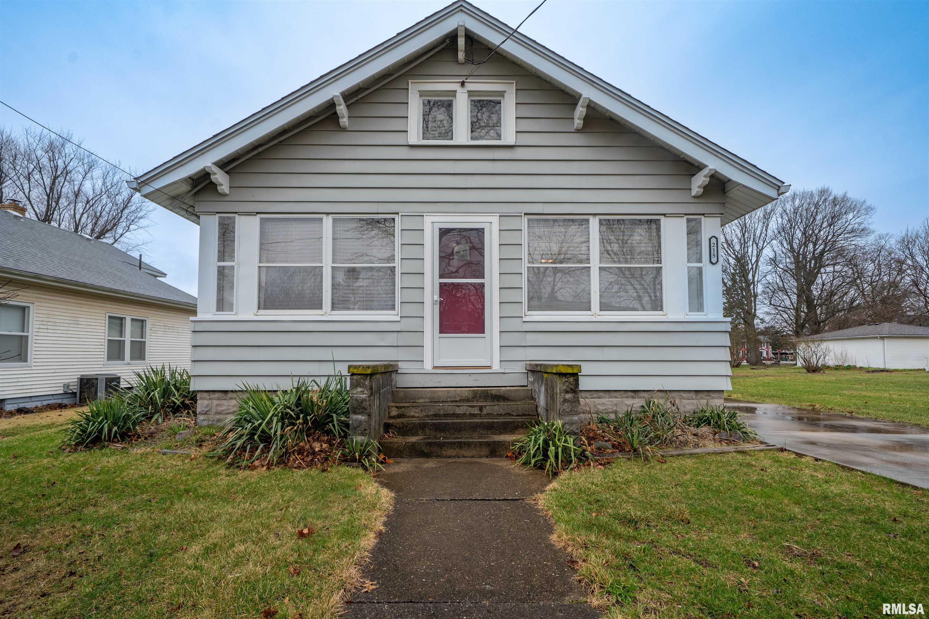 215 S Menard Street, Metamora, Illinois image 1