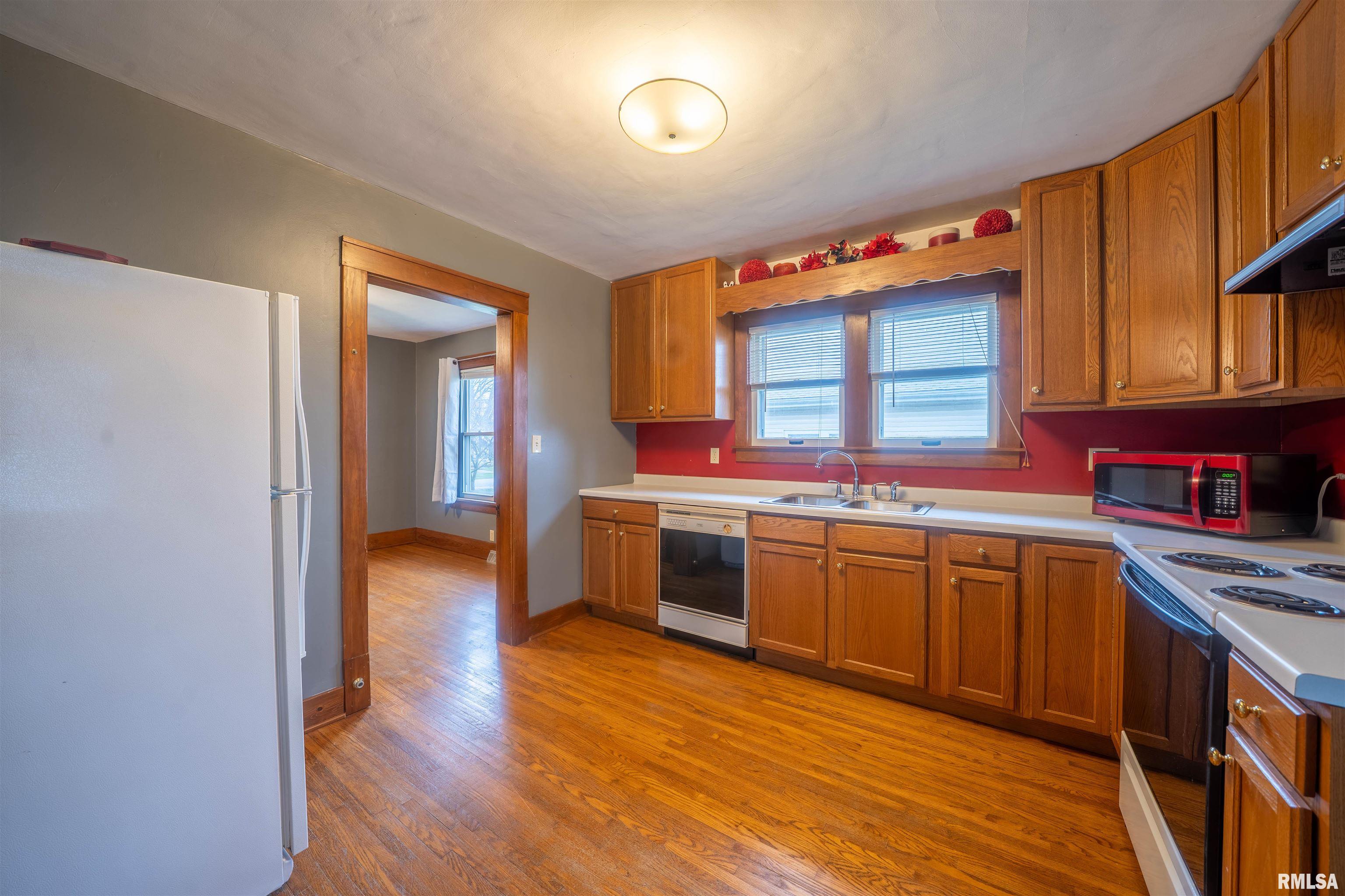 215 S Menard Street, Metamora, Illinois image 12