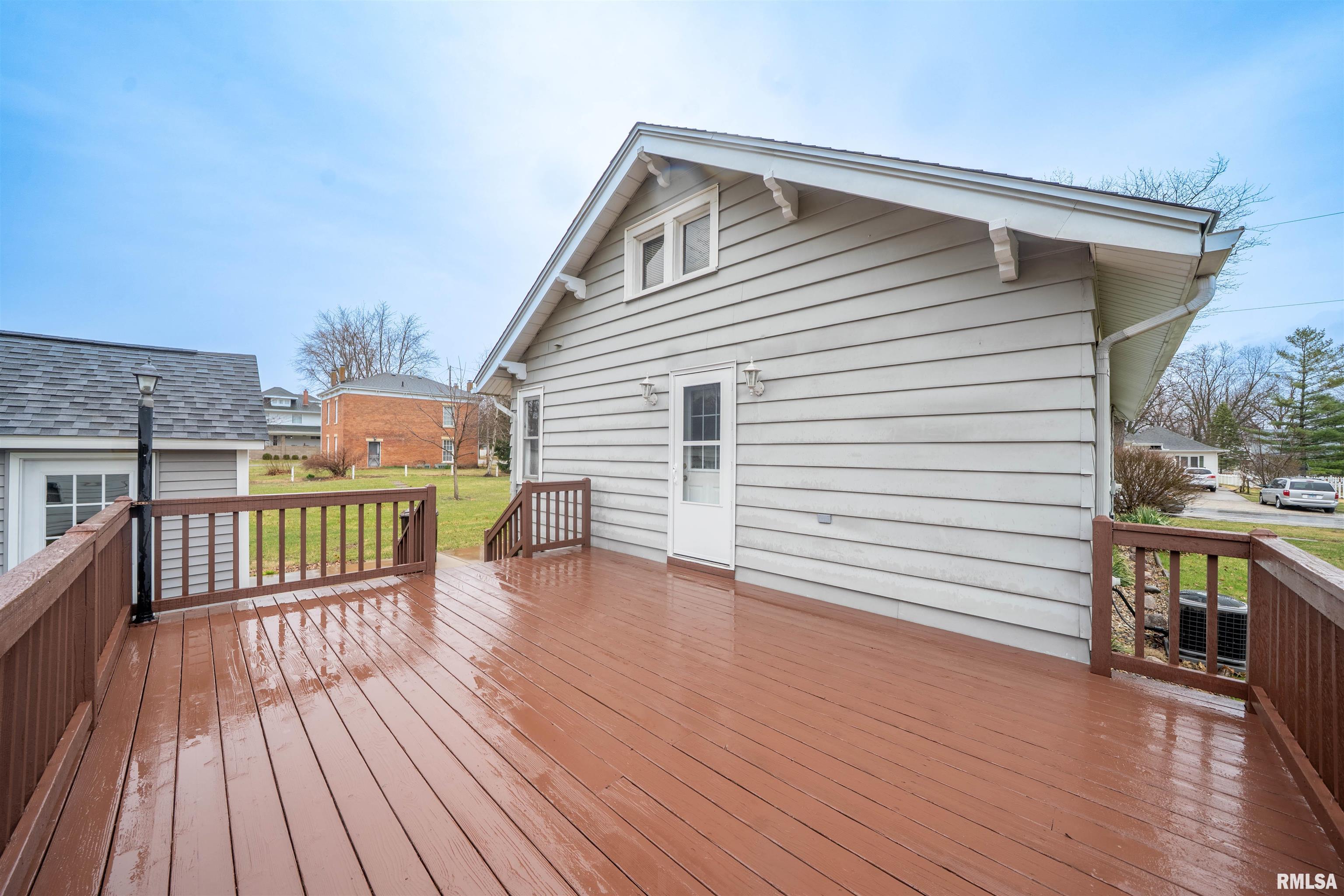 215 S Menard Street, Metamora, Illinois image 44