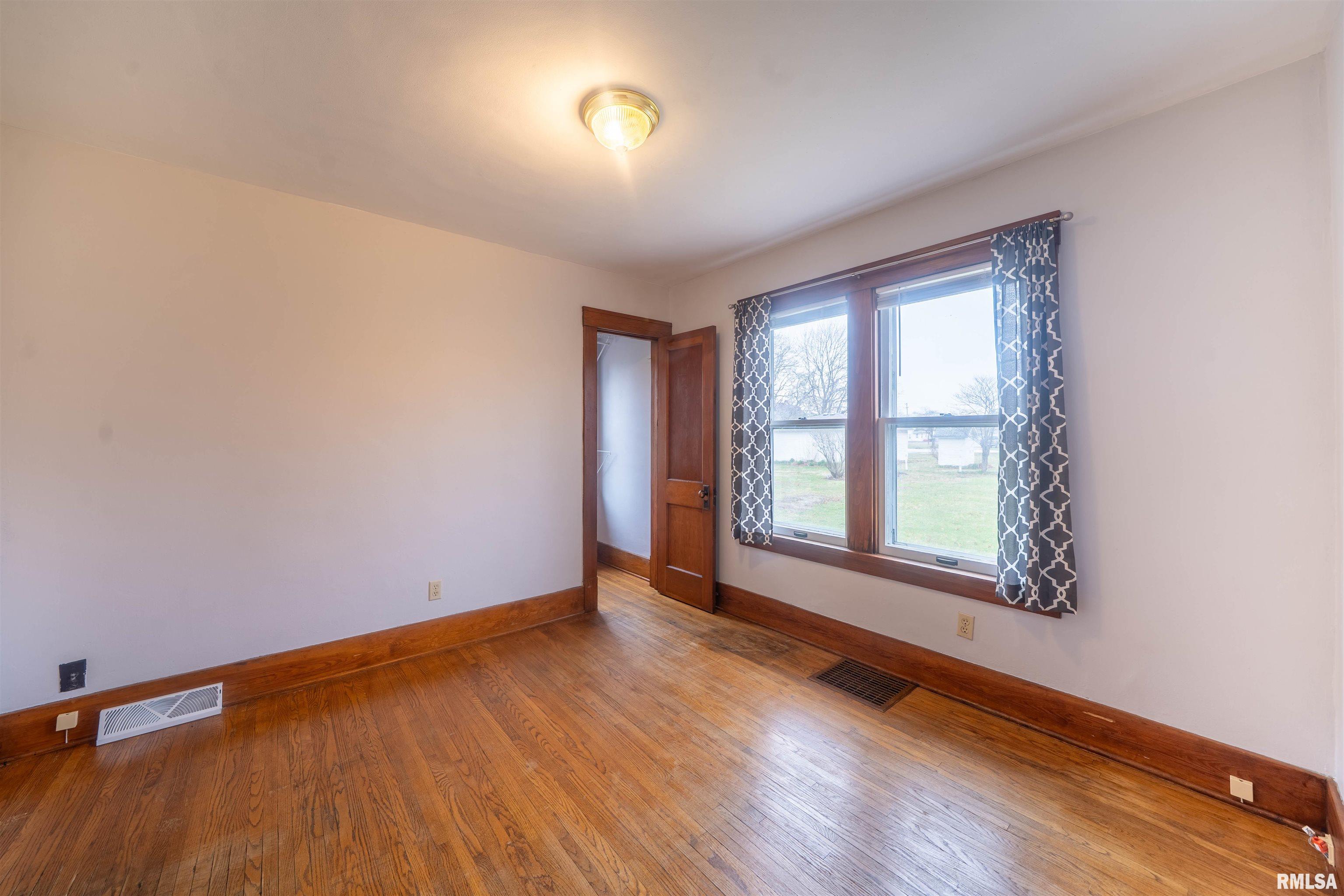 215 S Menard Street, Metamora, Illinois image 26
