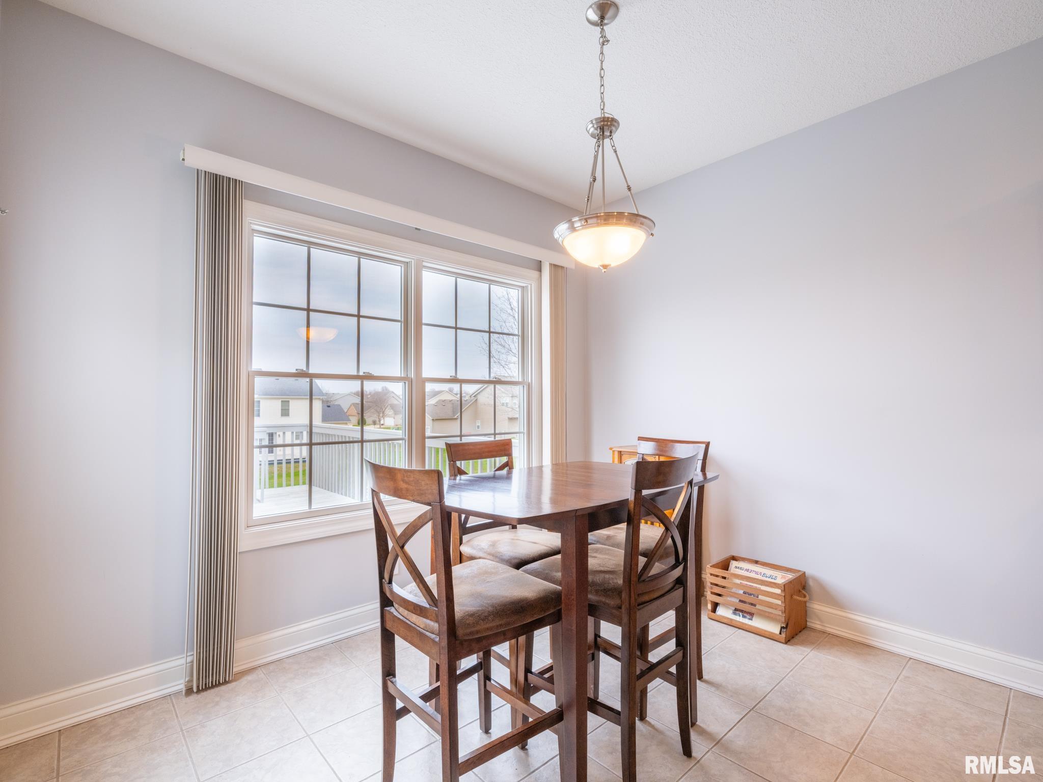11518 N Brooklyn Place, Dunlap, Illinois image 32