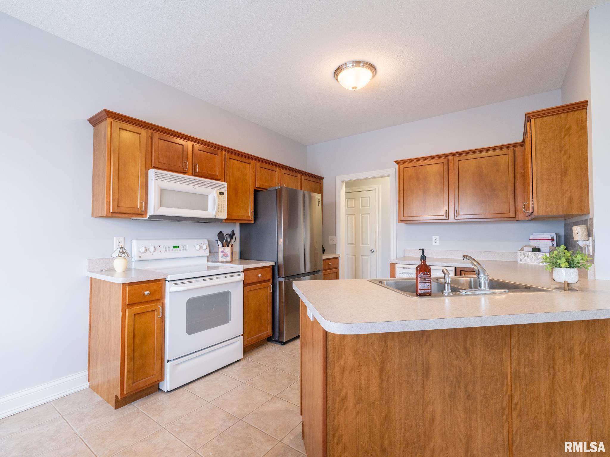 11518 N Brooklyn Place, Dunlap, Illinois image 23