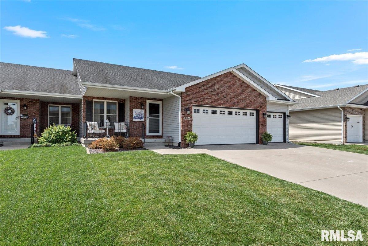 4806 Chestnut Drive, Springfield, Illinois image 2