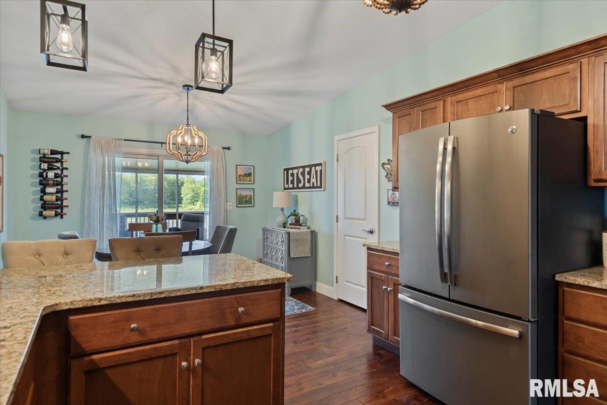 4806 Chestnut Drive, Springfield, Illinois image 8