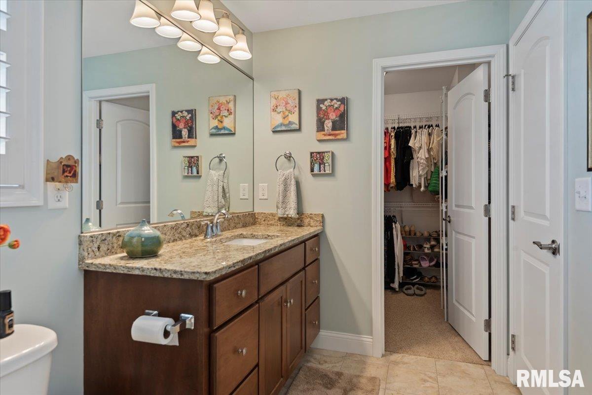 4806 Chestnut Drive, Springfield, Illinois image 17