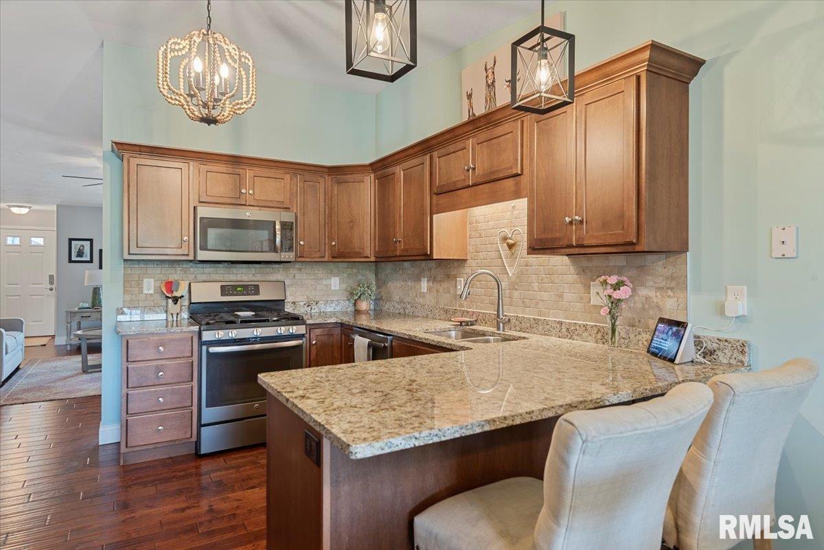 4806 Chestnut Drive, Springfield, Illinois image 9