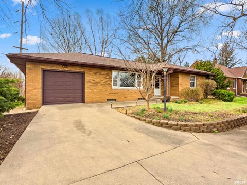 Homes For Sale - 4303 N University Street<br/> Peoria County, Peoria, IL 61614