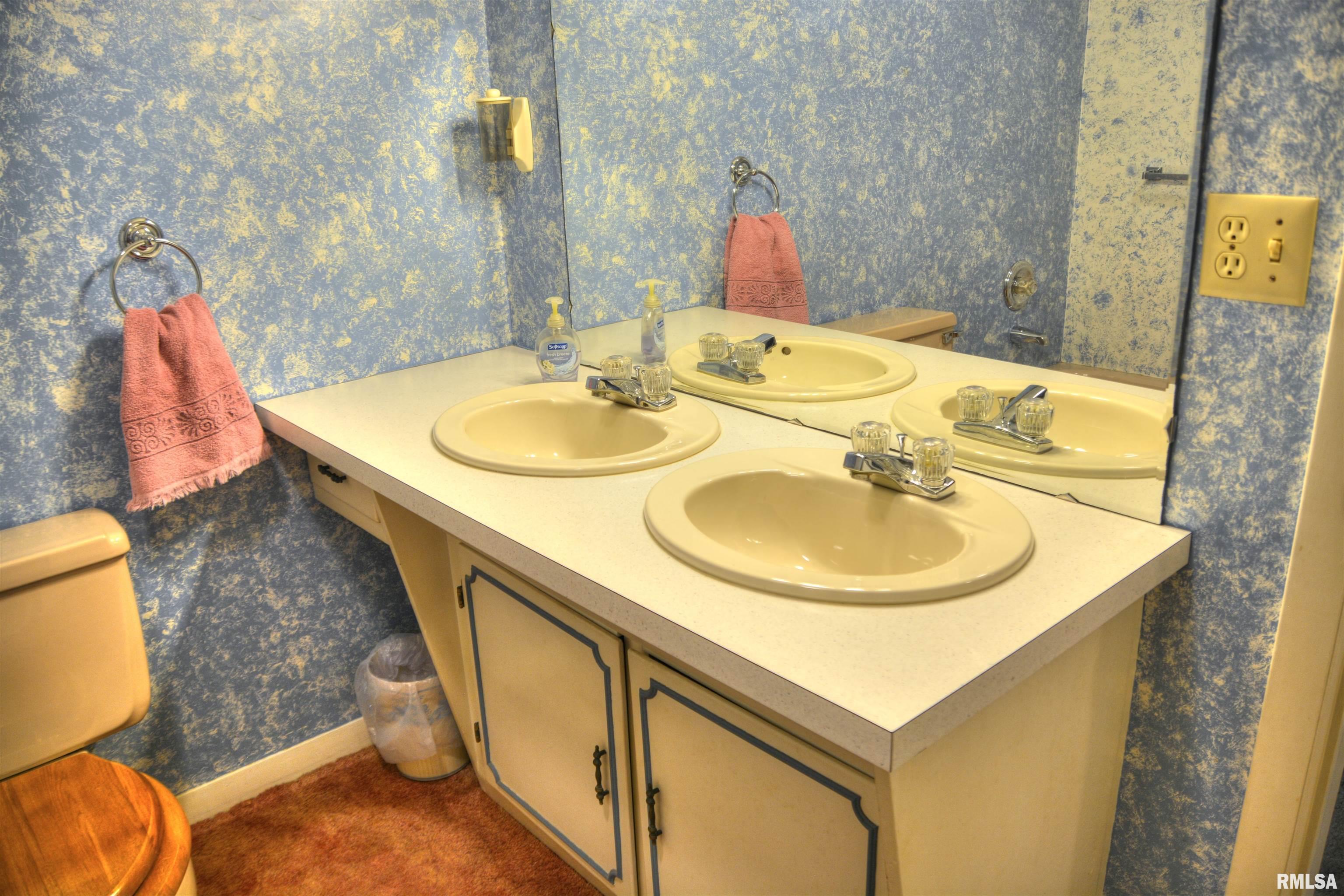 104 Seckman Drive, Colchester, Illinois image 16