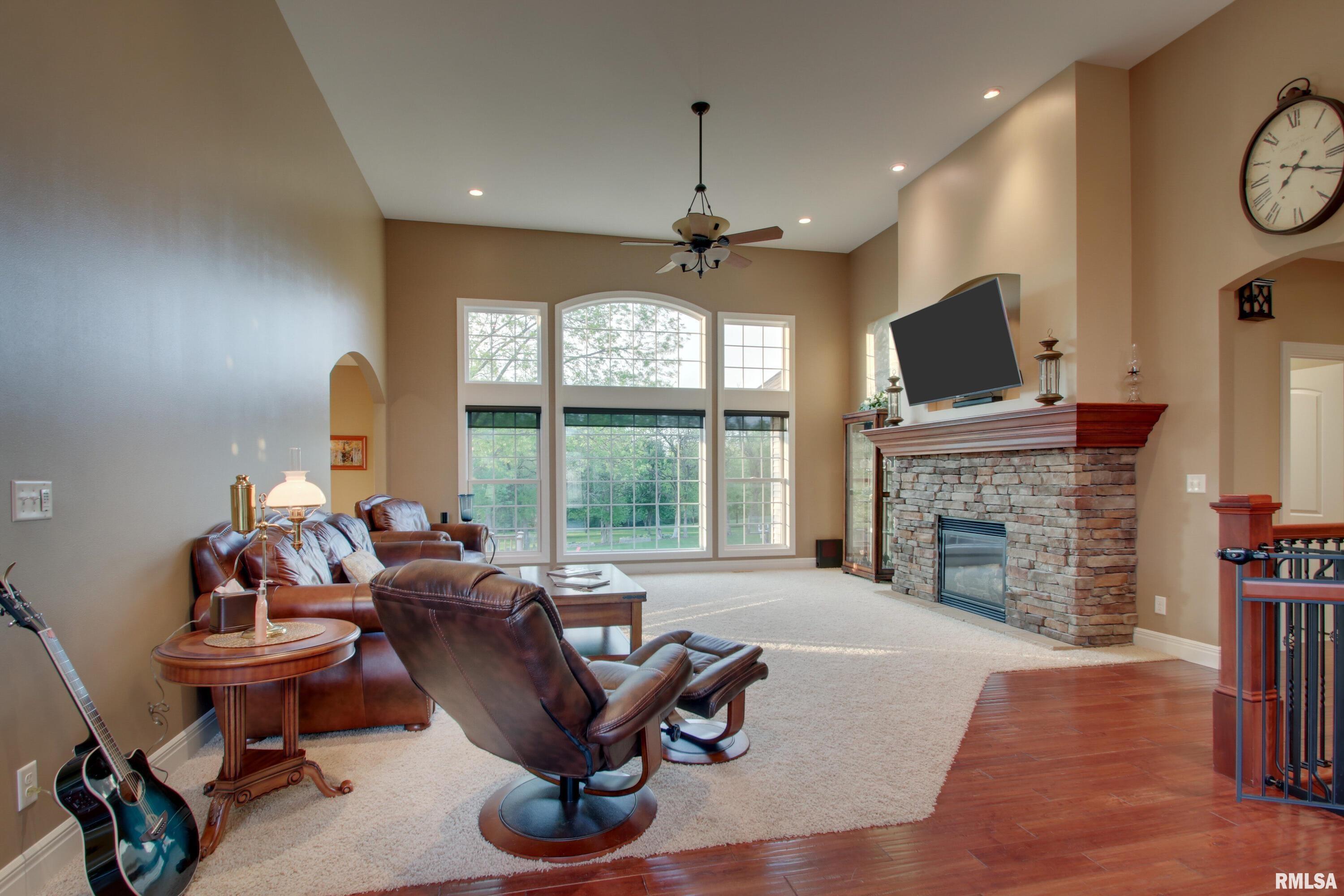 4403 Harrington Drive, Quincy, Illinois image 4