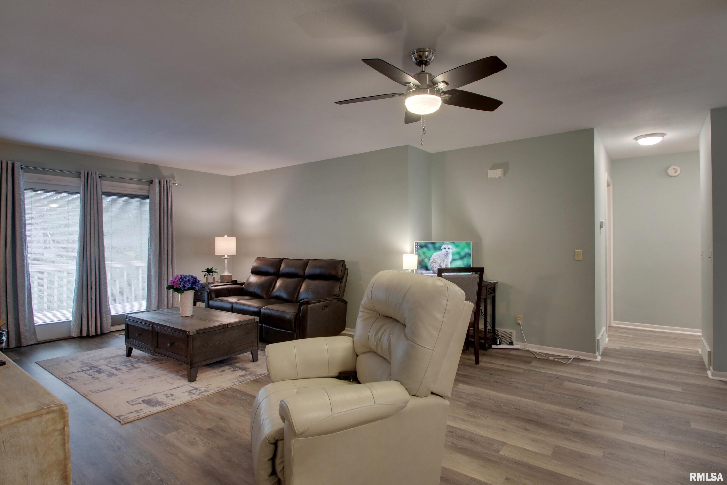624 Pawn Avenue, Quincy, Illinois image 2