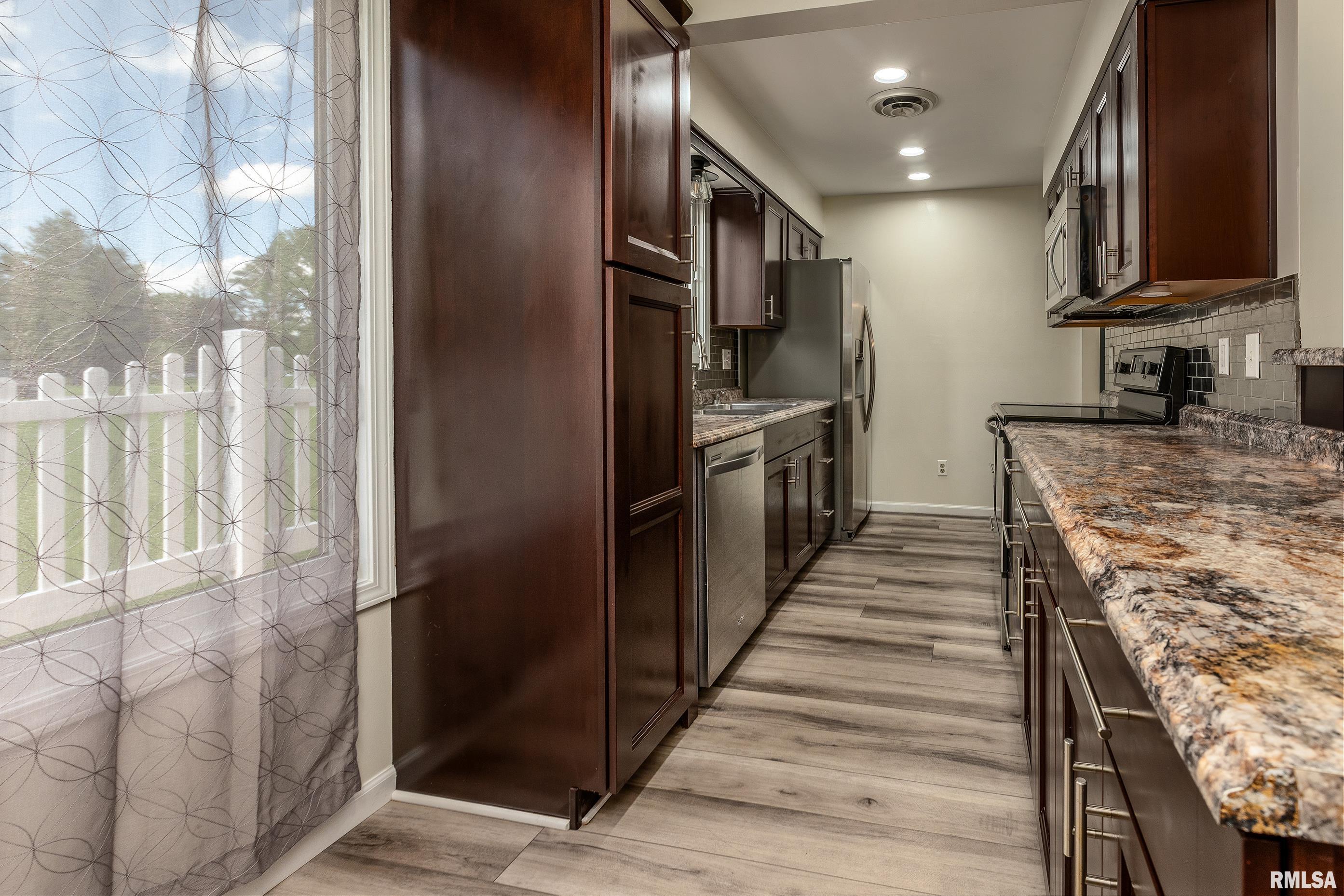 510 Beadle Drive, Carbondale, Illinois image 10