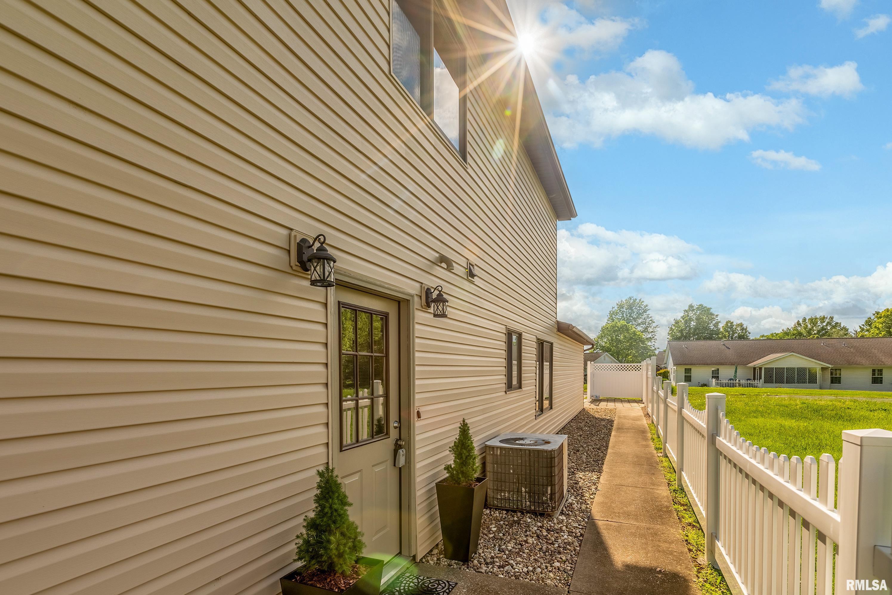 510 Beadle Drive, Carbondale, Illinois image 4