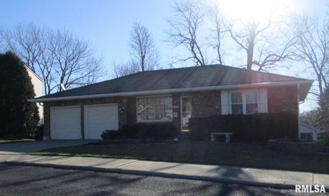 Photo of 7214 N WHIPPOORWILL Lane, Peoria, IL 61614 (MLS # PA1266140)